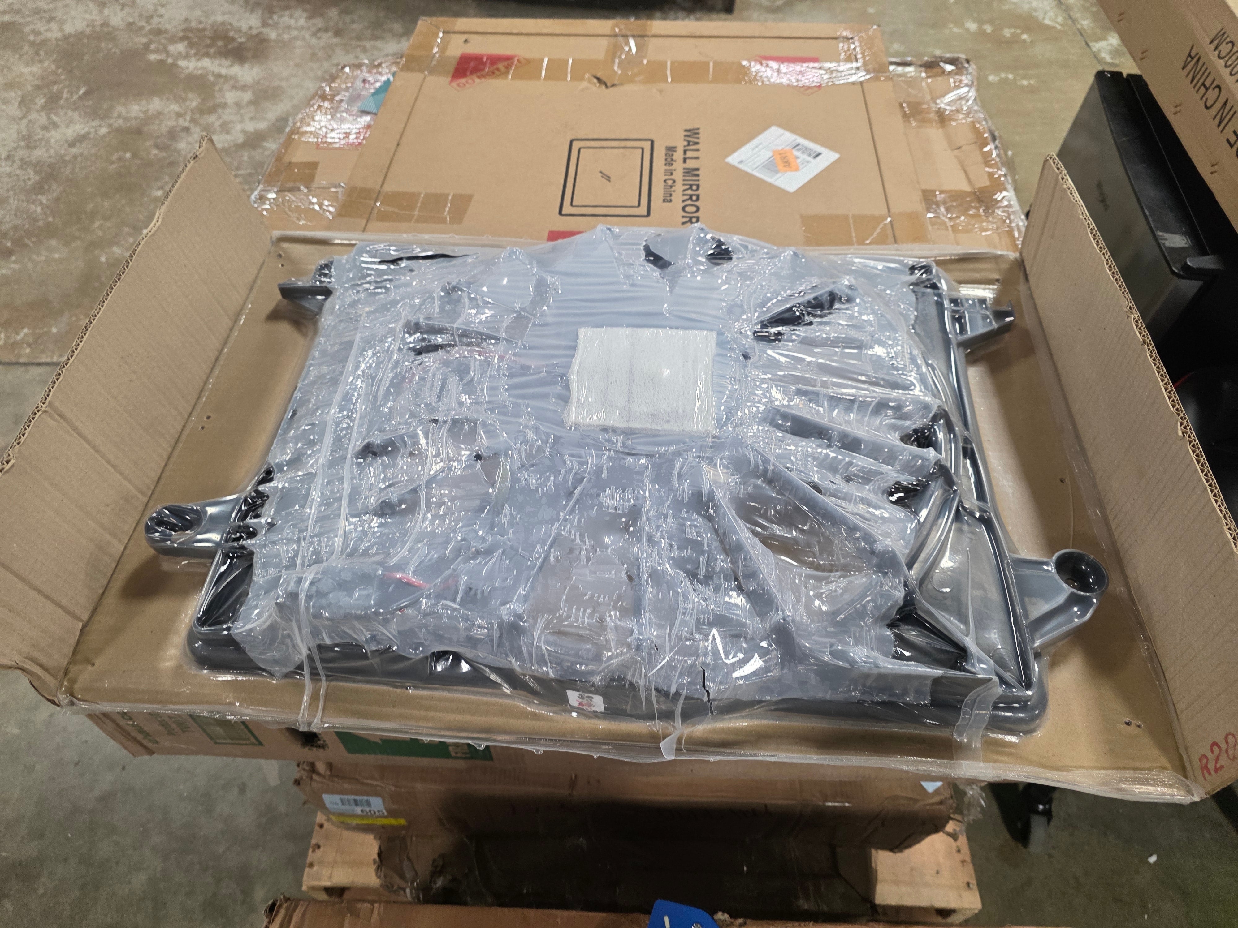 Radiator Cooling Fan Assembly Compatible with 2009-2010 Chrysler 300 2009-2022 Dodge Challenger 2009-2014 Charger