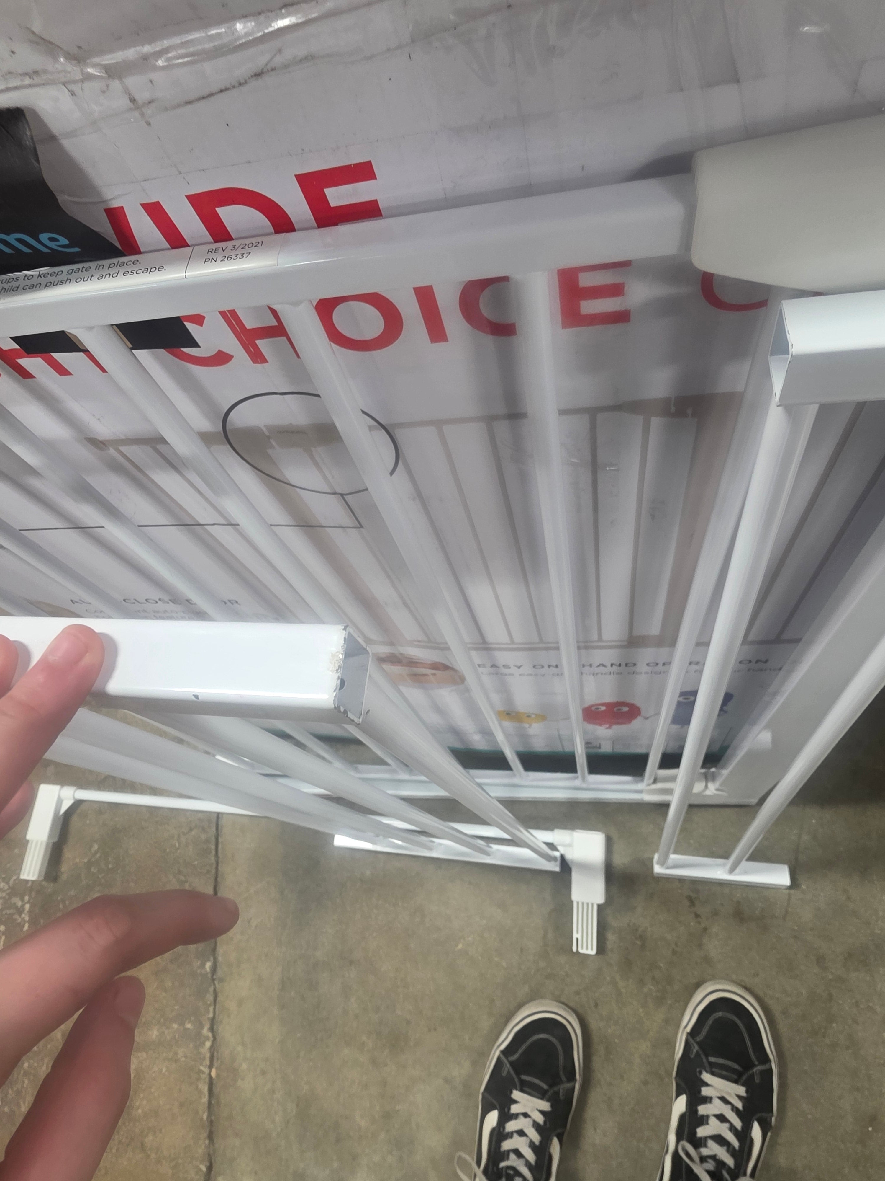 Bright Choice Auto Close Baby Gate: Pressure Mounted White