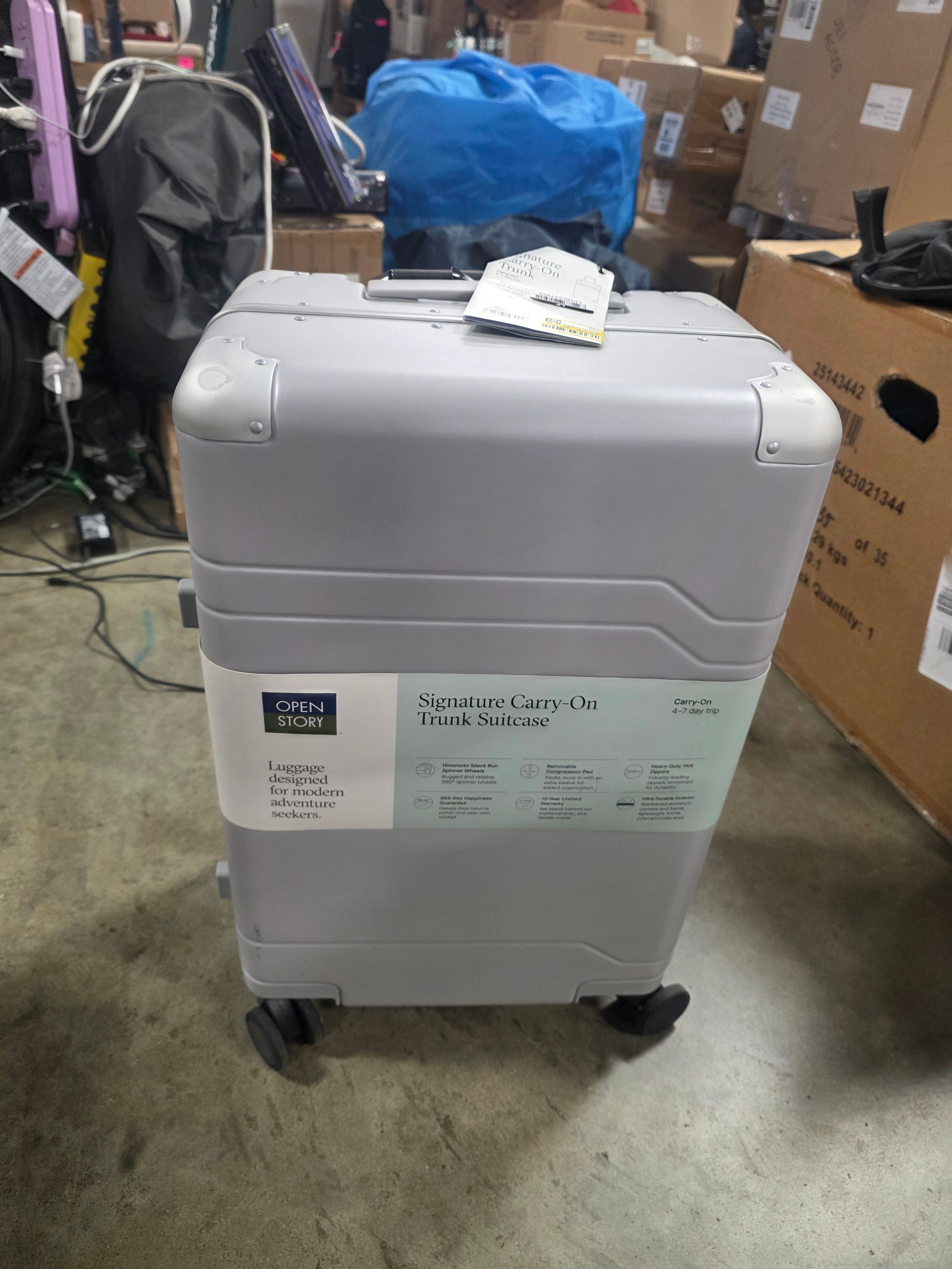 Signature Hardside Trunk Carry On Spinner Suitcase