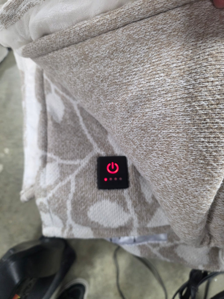 Heated Throw – Salvage & Co Indy