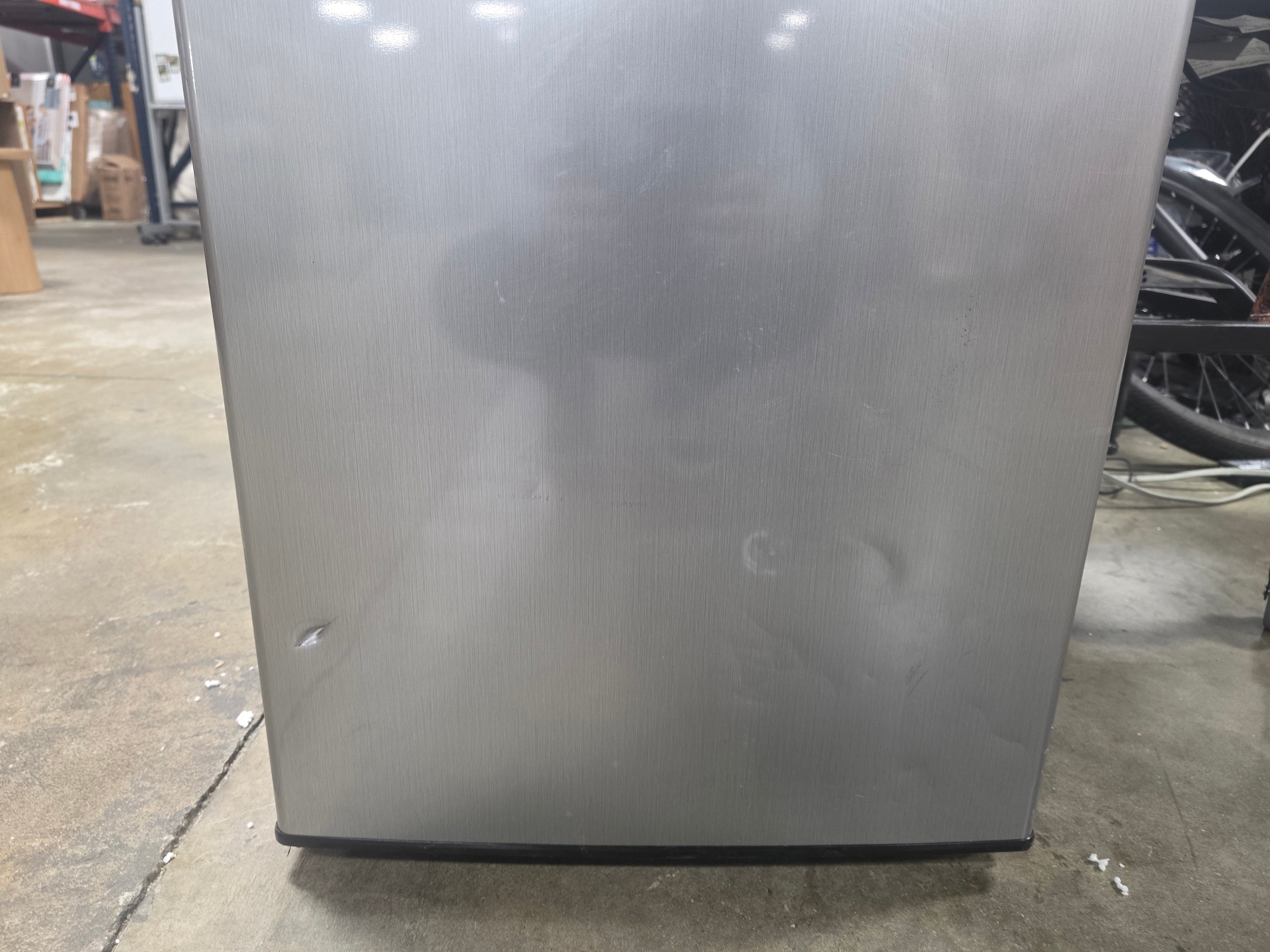 Mini Refrigerator Stainless Steel : Dorm Fridge, Reversible Door, 2 Shelves