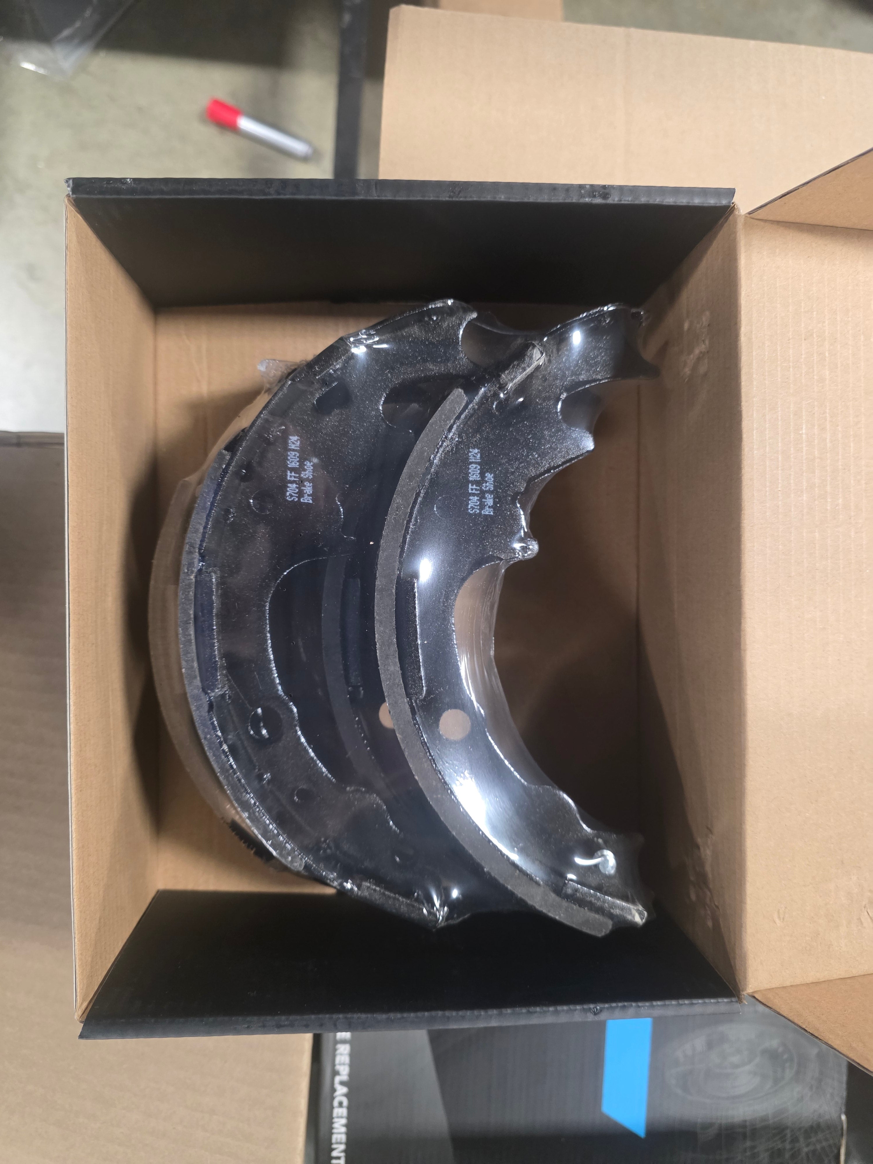 Rear Brake Shoes Compatible with Ford Ranger Mazda