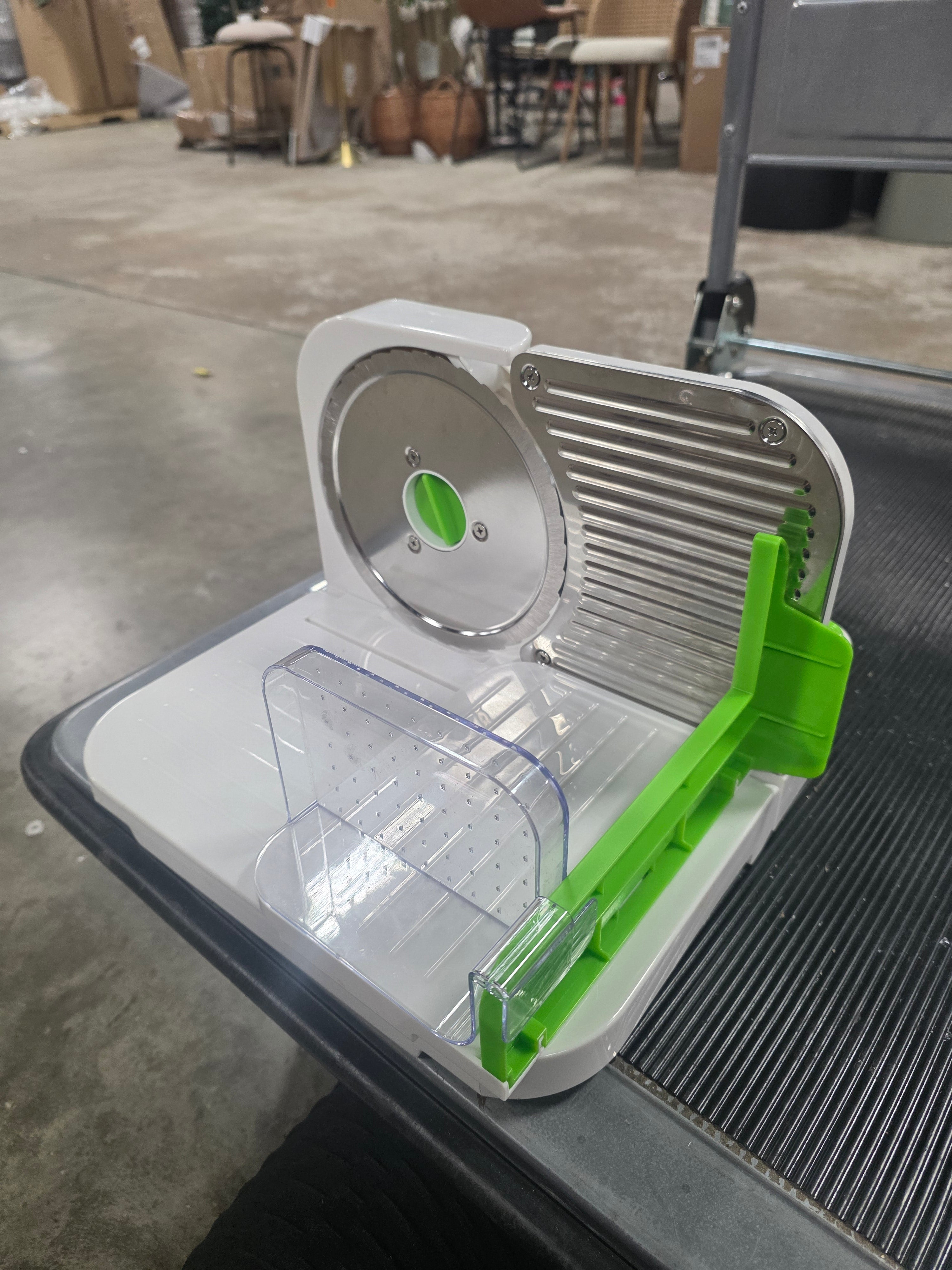 Deli Slicer - Slices Meat, Cheese, Bread -  Stainless Steel Blade