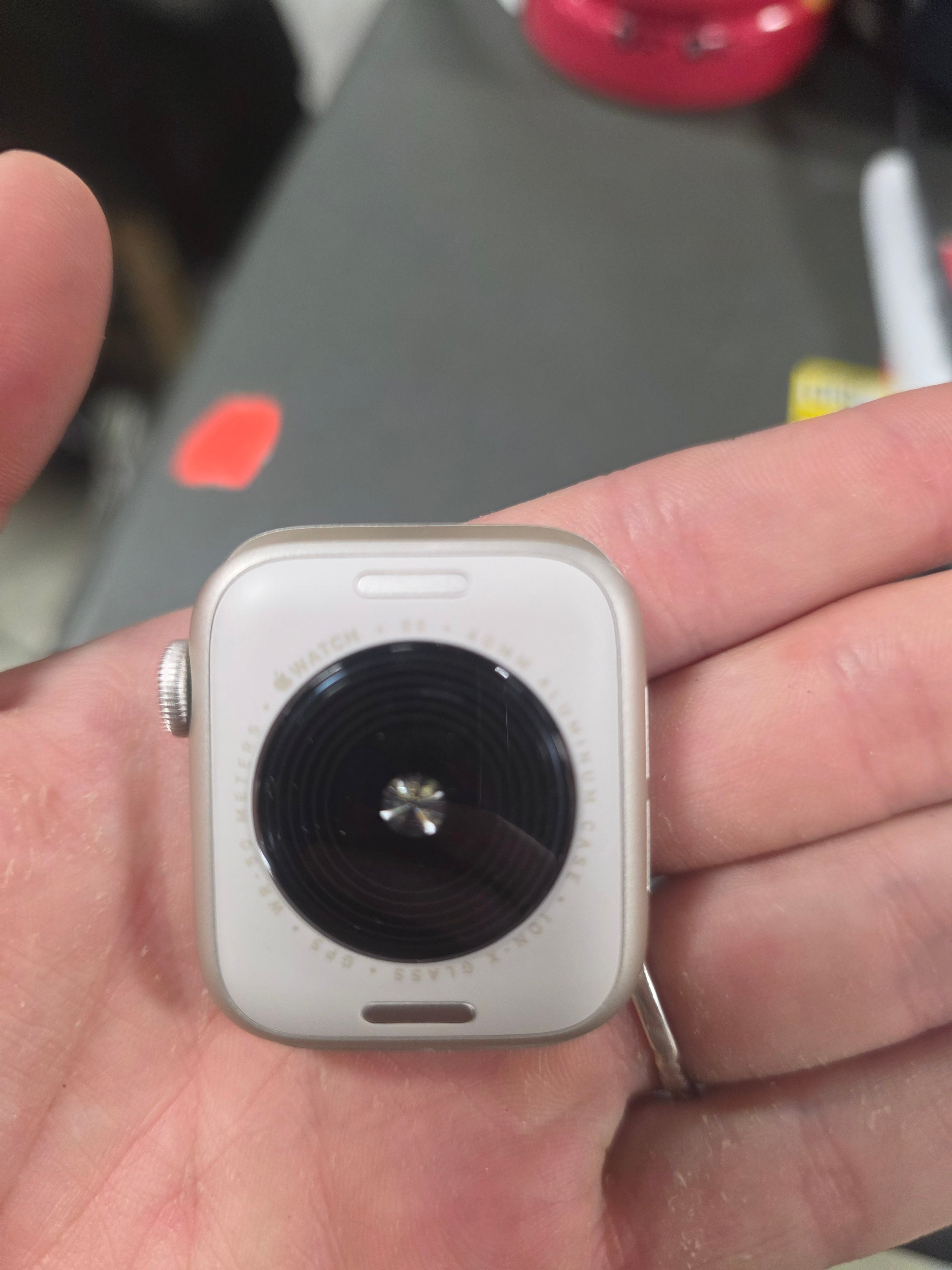 Watch SE Aluminum Case