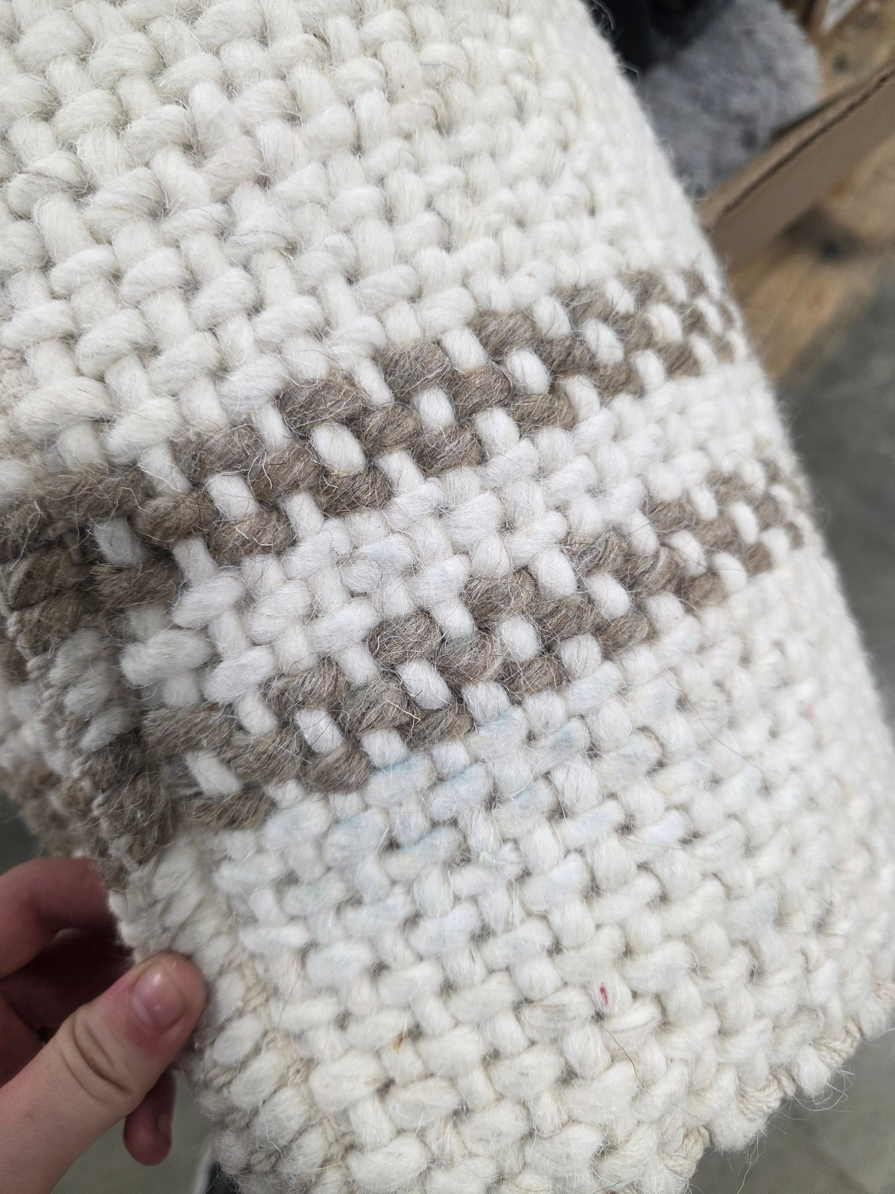 Cottonwood Handwoven Plaid Wool/Cotton Area Rug 5'x7'