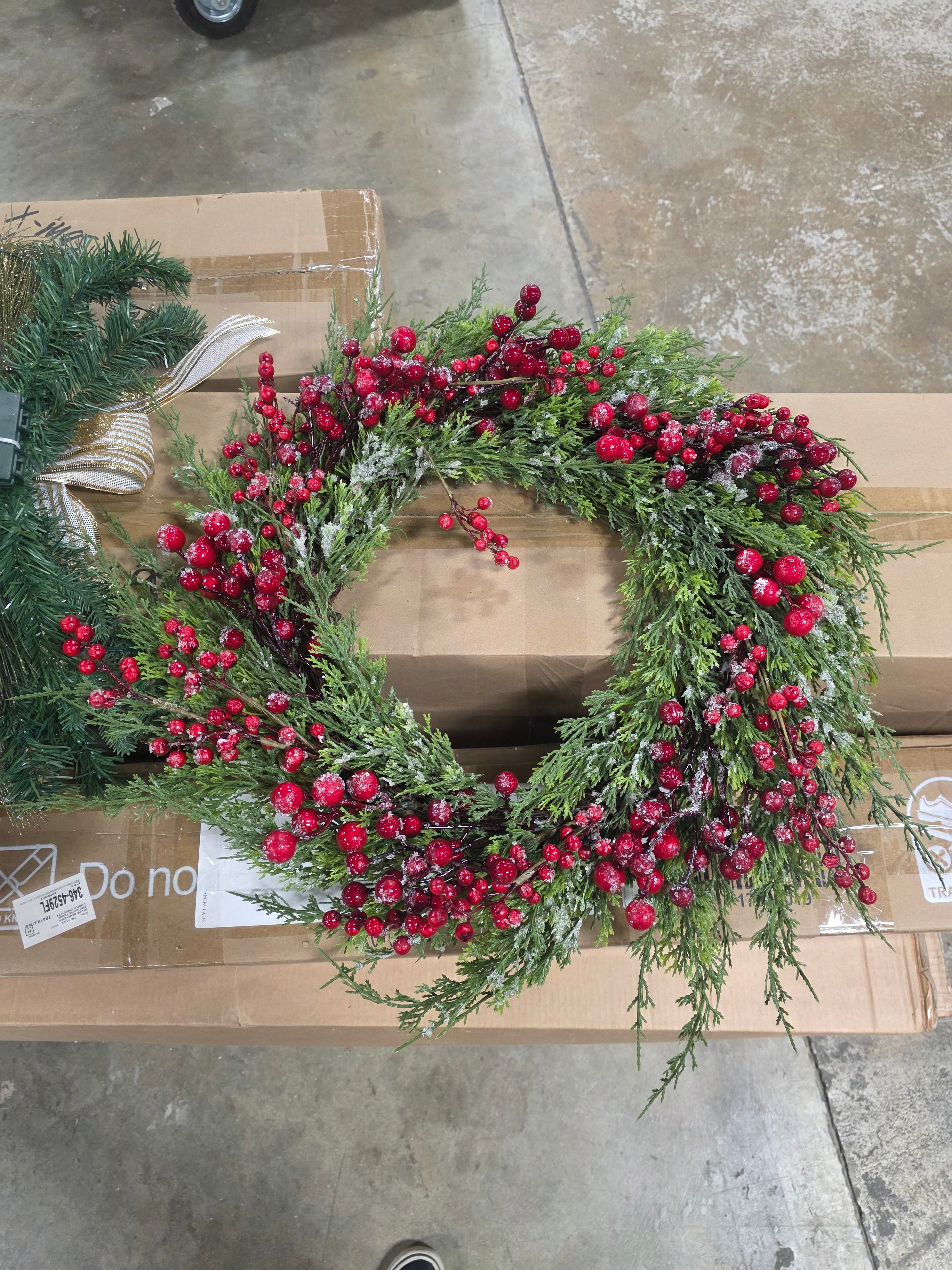 Frosted Berry and Crabapple Artificial Cedar and Pine Christmas Wreath, final cut
