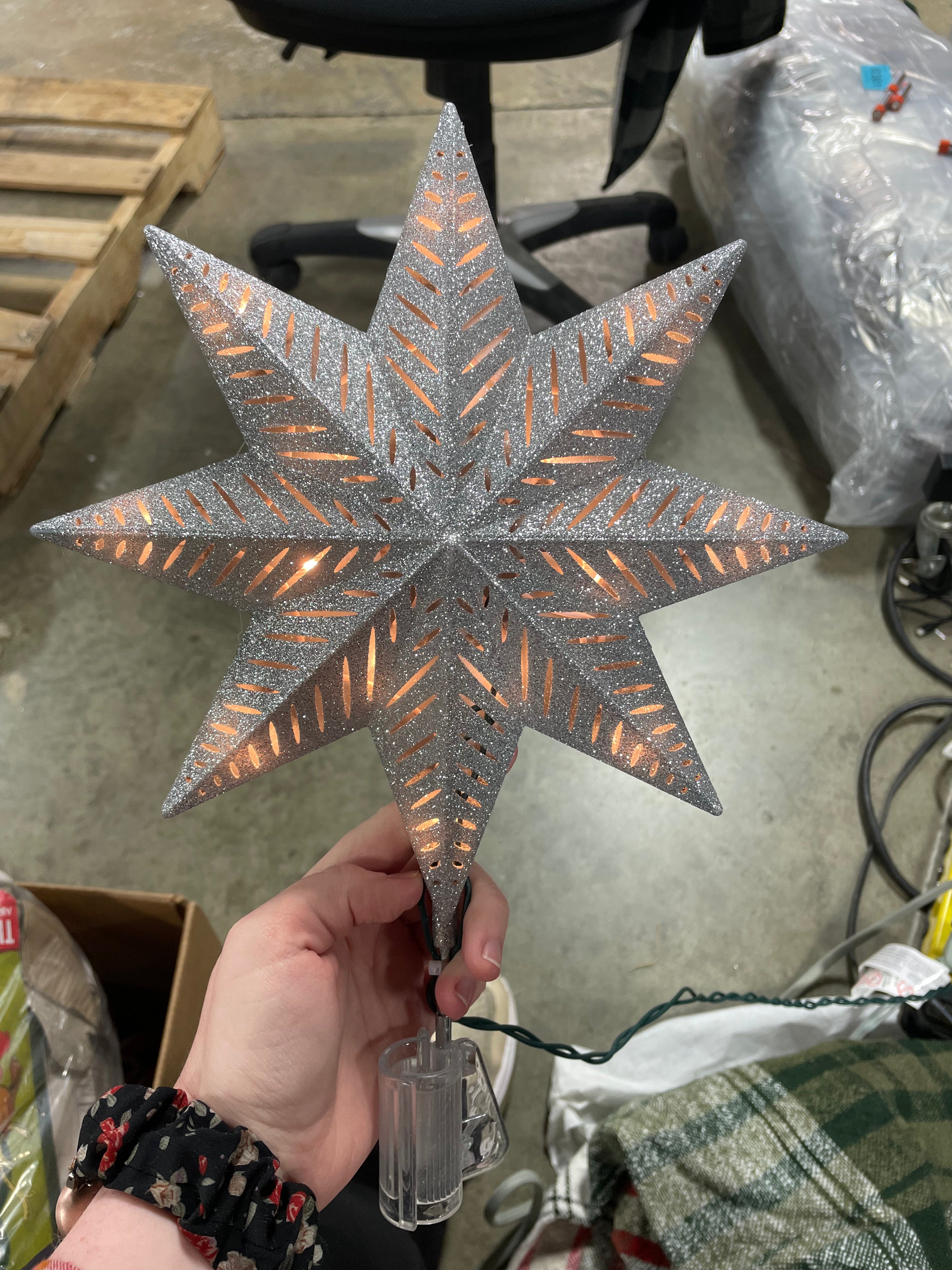 Tree Topper Christmas LED Lit Projection Lights Silver Glitter Star, final cut