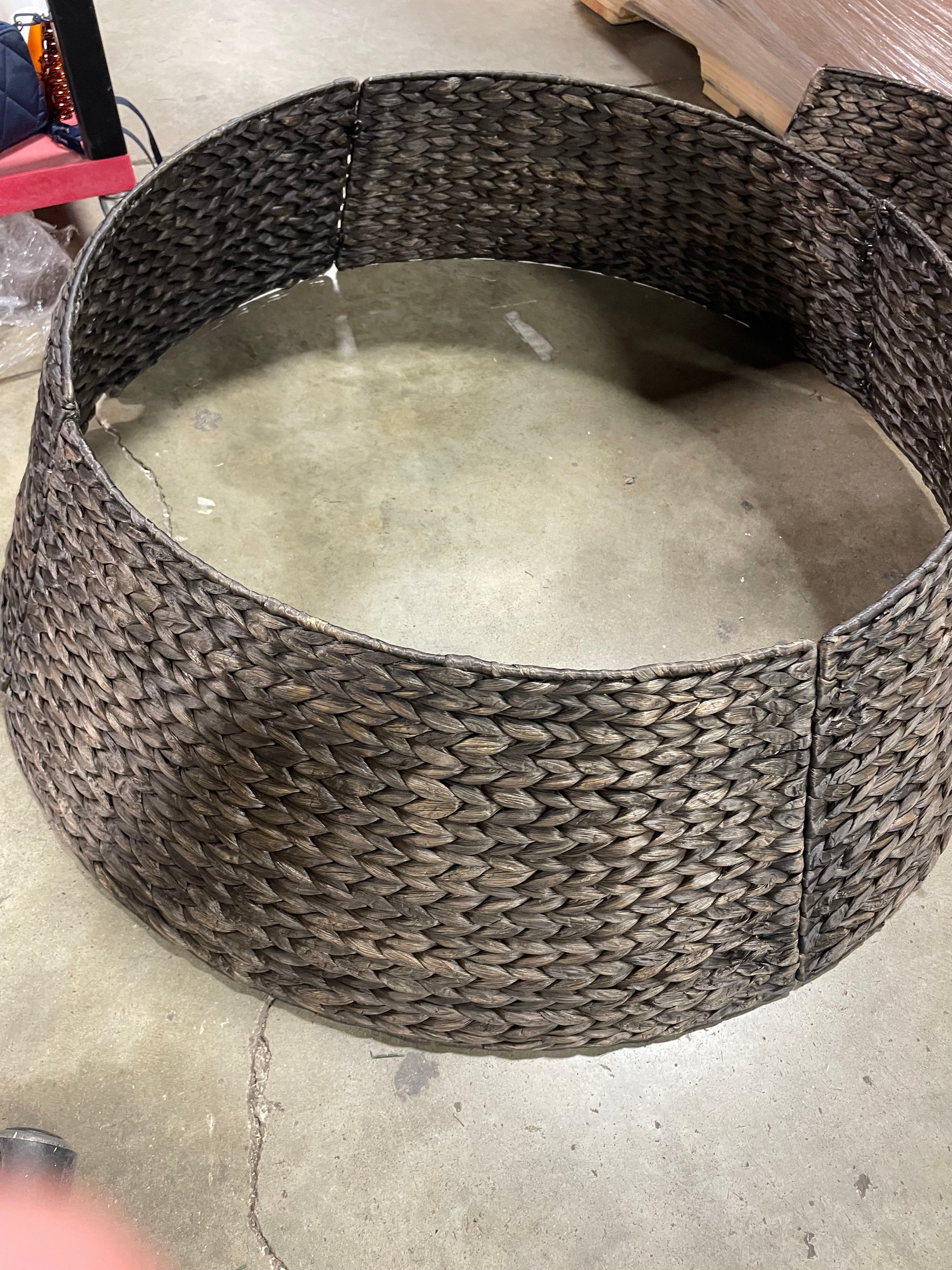 Woven Hyacinth Christmas Tree Collar, final cut