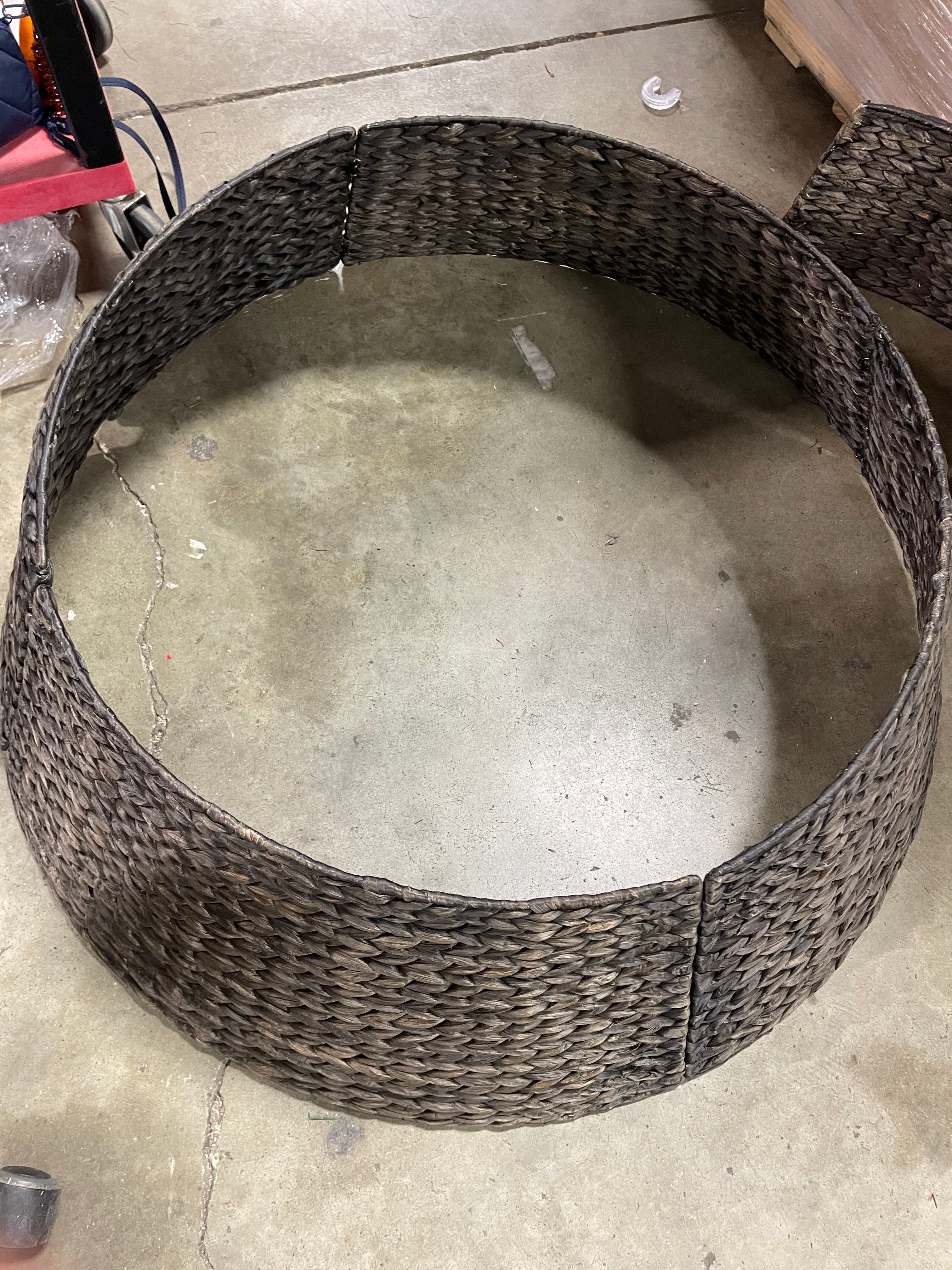 Woven Hyacinth Christmas Tree Collar, final cut