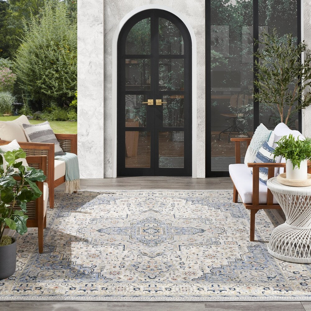 Persian Indoor/Outdoor Area Rug - 8' x 10' - Blue