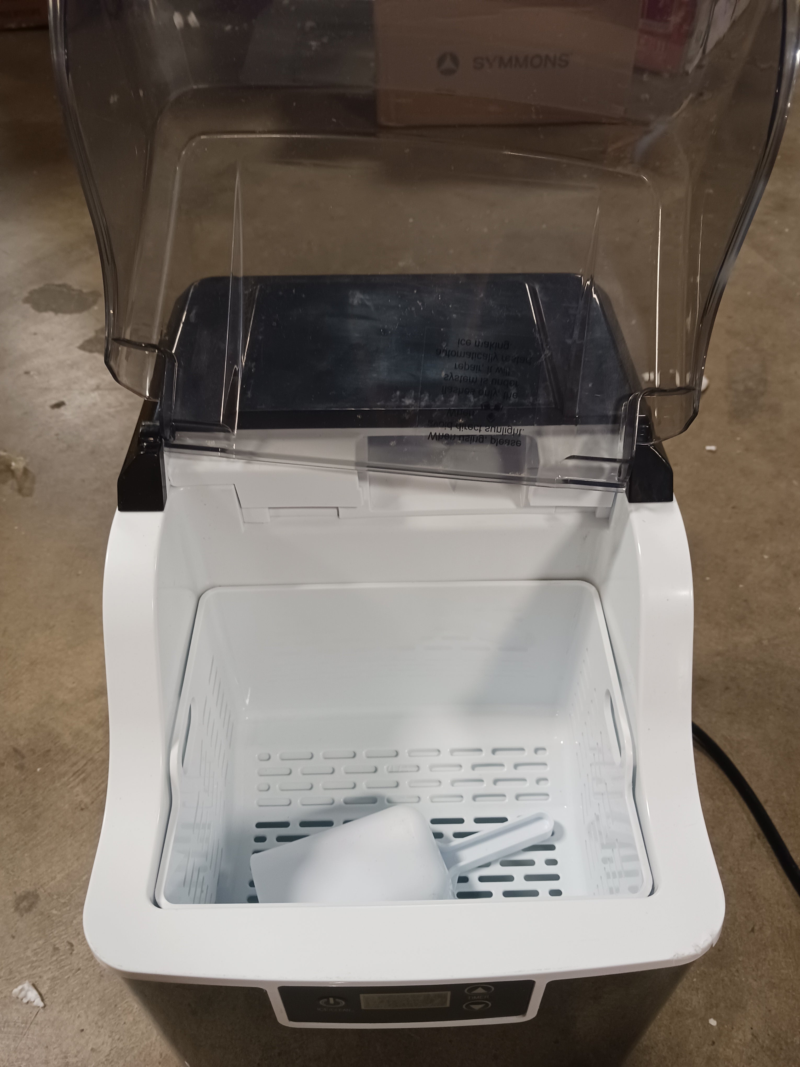 Black 44 Lb. lb. Daily Production Nugget Countertop Ice Maker with Self-Cleaning Function (final cut, no further discounts)