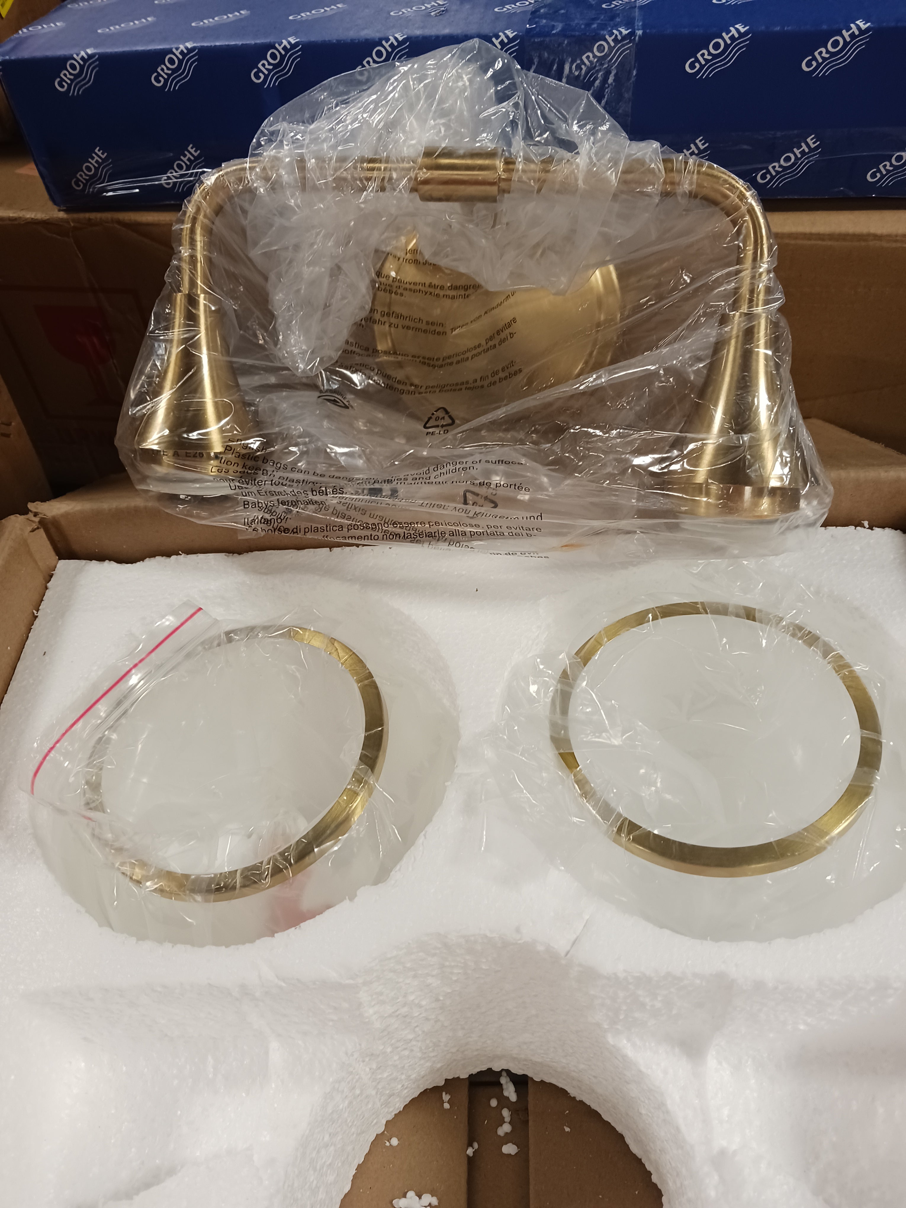 3-Light Gold Bathroom Vanity Light with Clear Globe Glass Shades