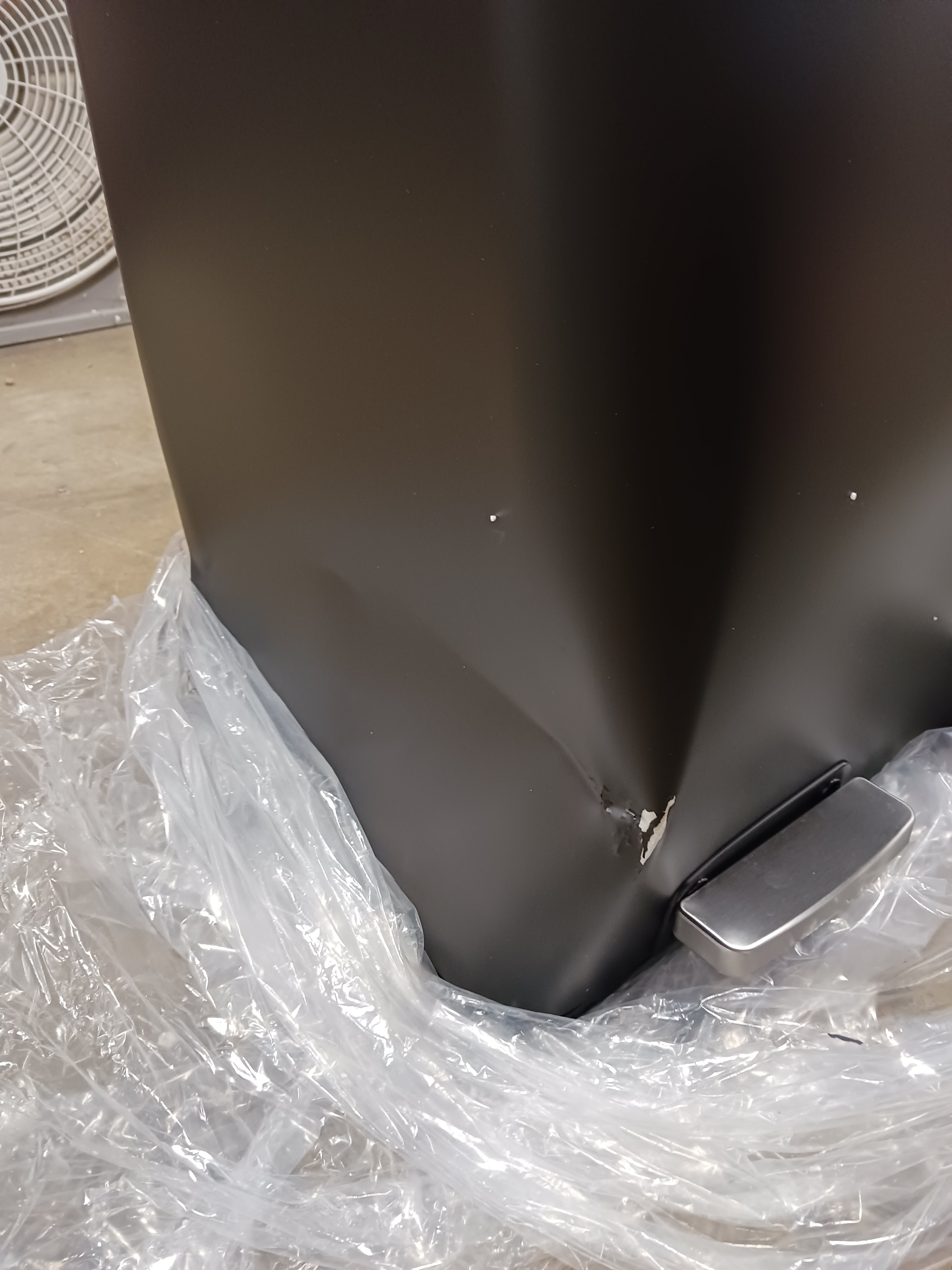 Black Steel Step On Trash (final cut, no further discounts)