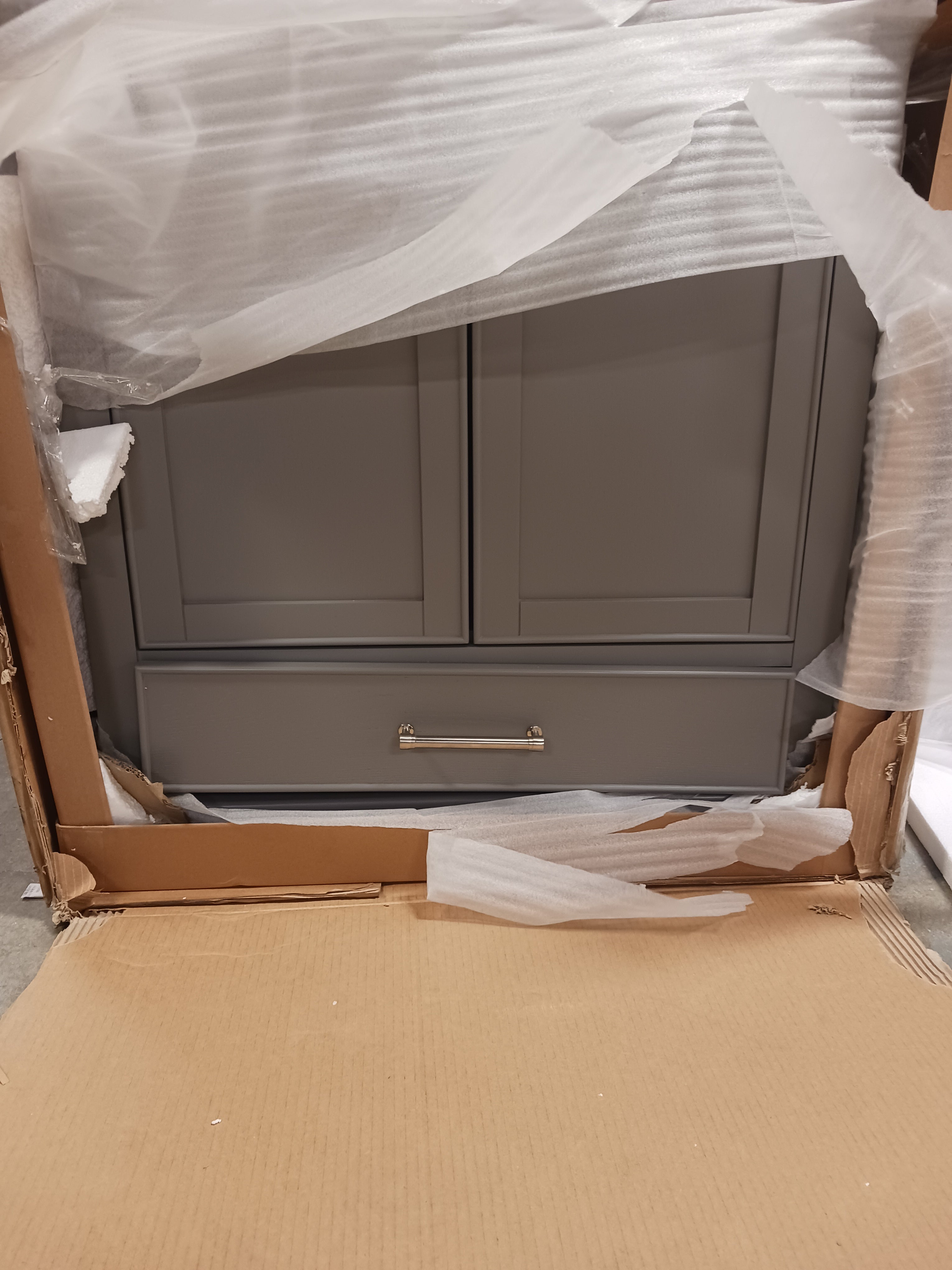 Belton Free-standing Single Bathroom Vanity with Engineered Stone Vanity Top