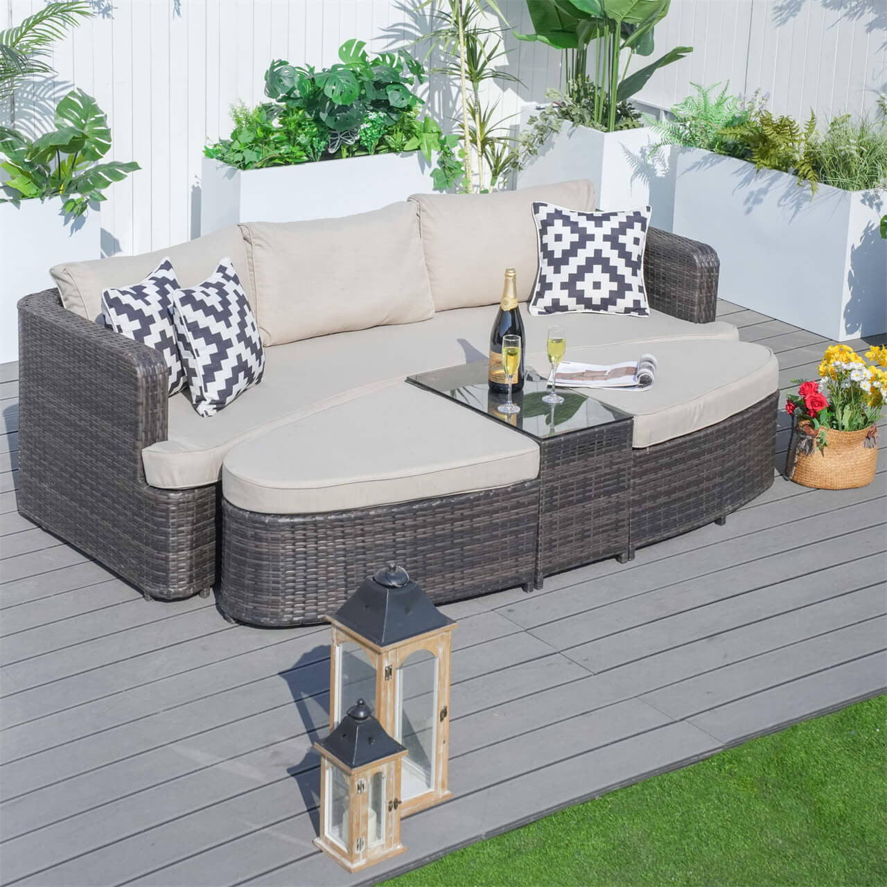 Wicker's Outdoor Daybed Patio Furniture Sunbed