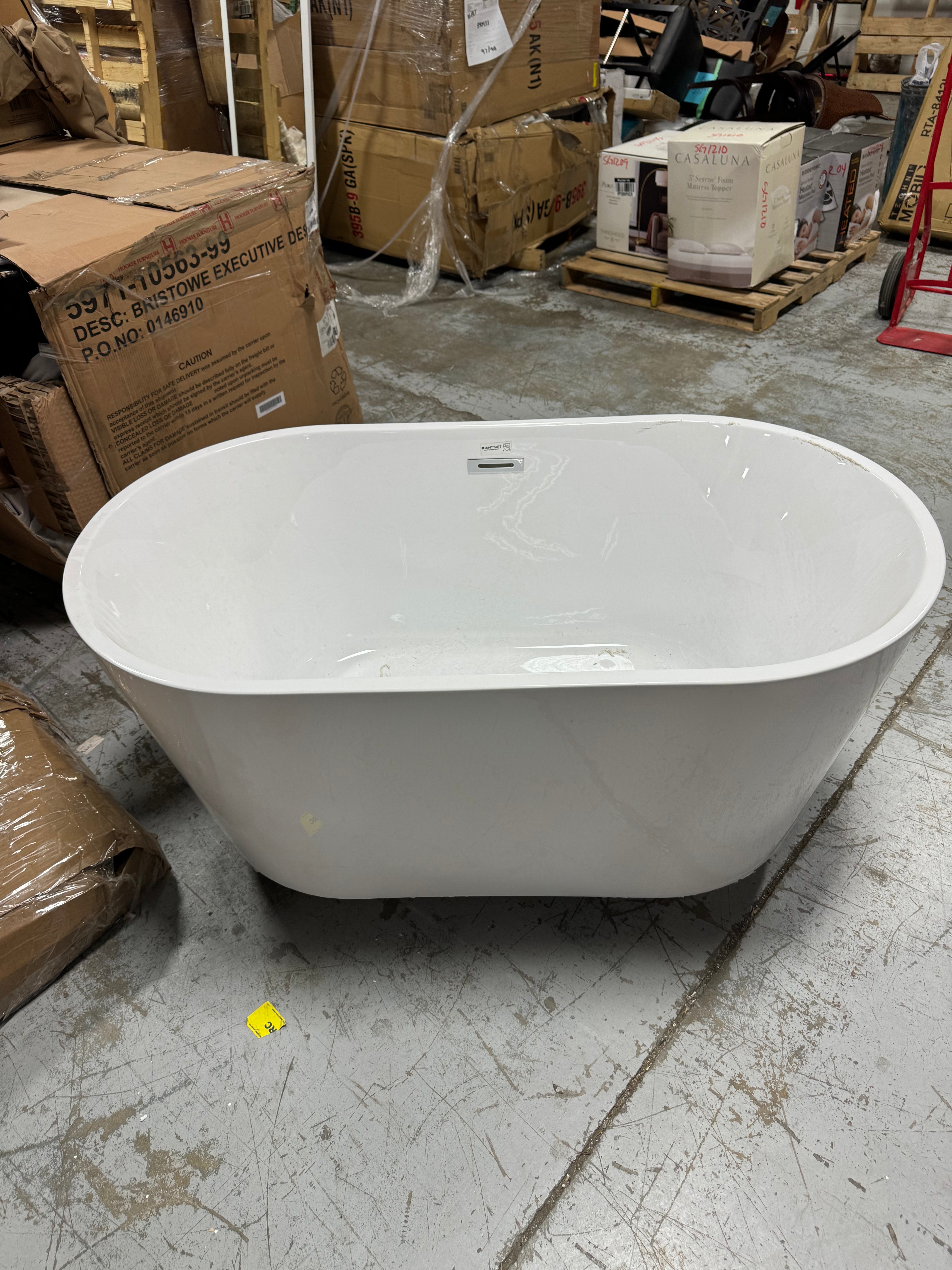 Vanity Art White/Polished Chrome Acrylic Oval Freestanding Soaking Bathtub with Drain (Center Drain)