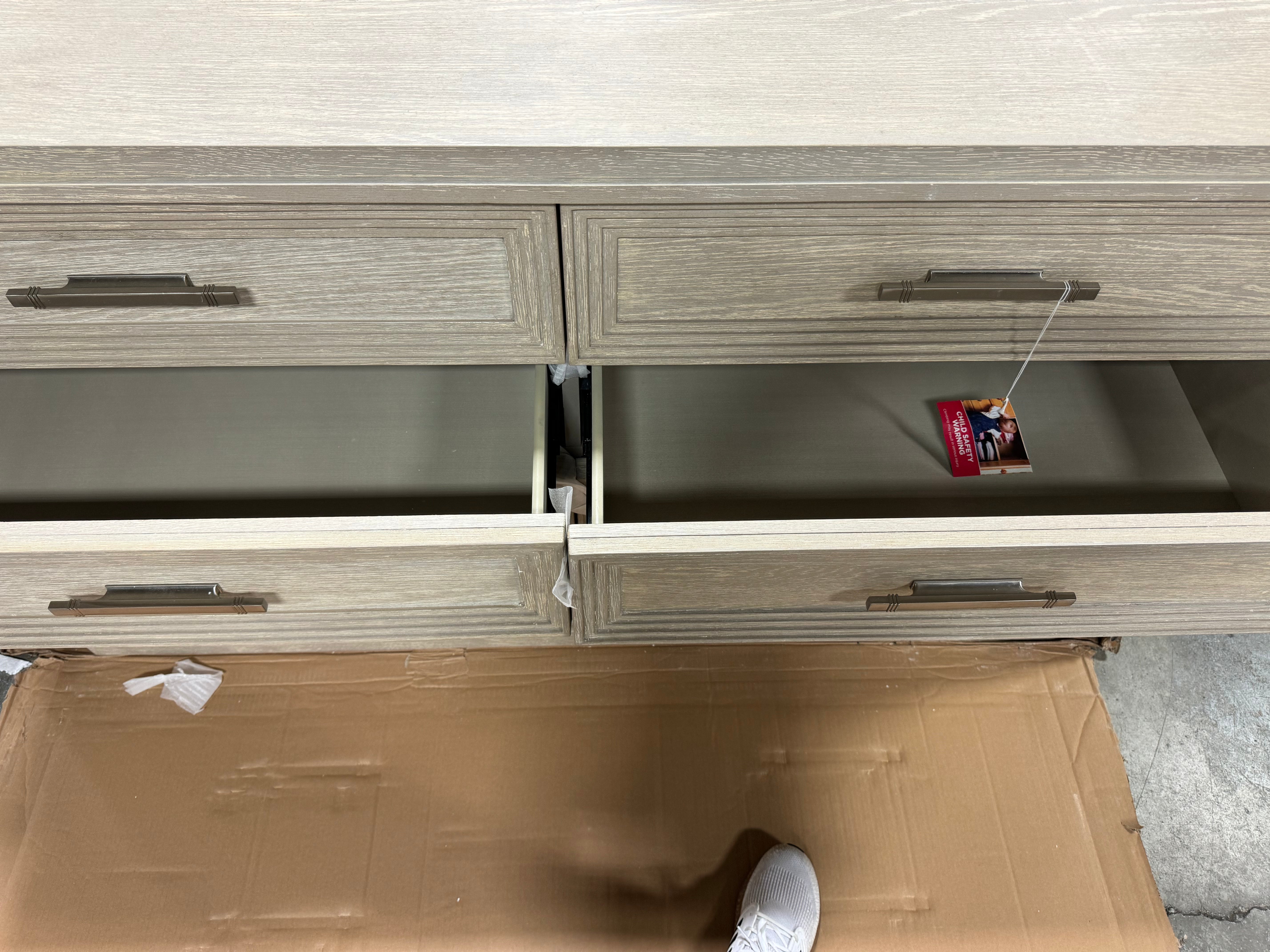 Belmar 8 Drawer Dresser w/ Lined Drawers