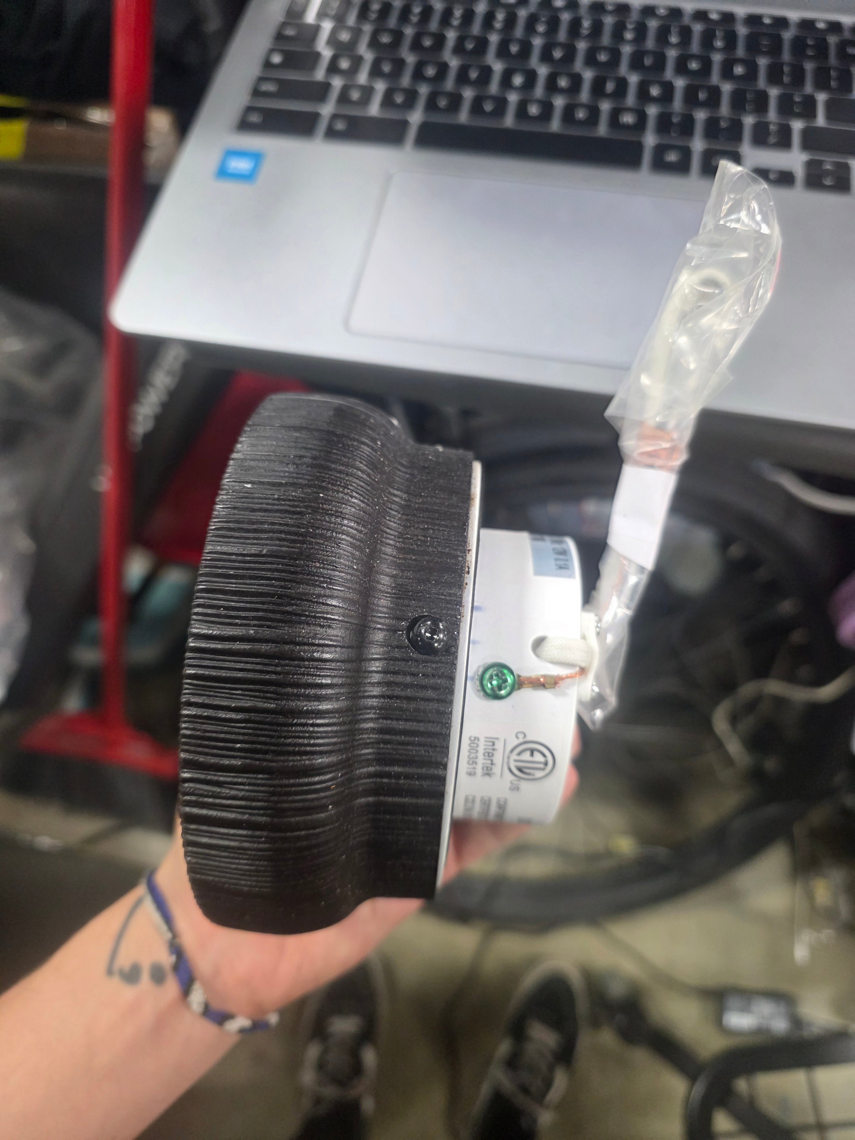 Utopia Solitaire LED Flushmount