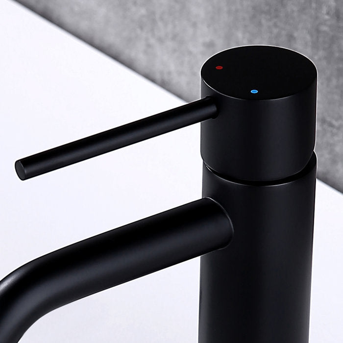 Black Single Hole Faucet Single Hole Faucet Single-handle Bathroom Faucet with Drain Assembly