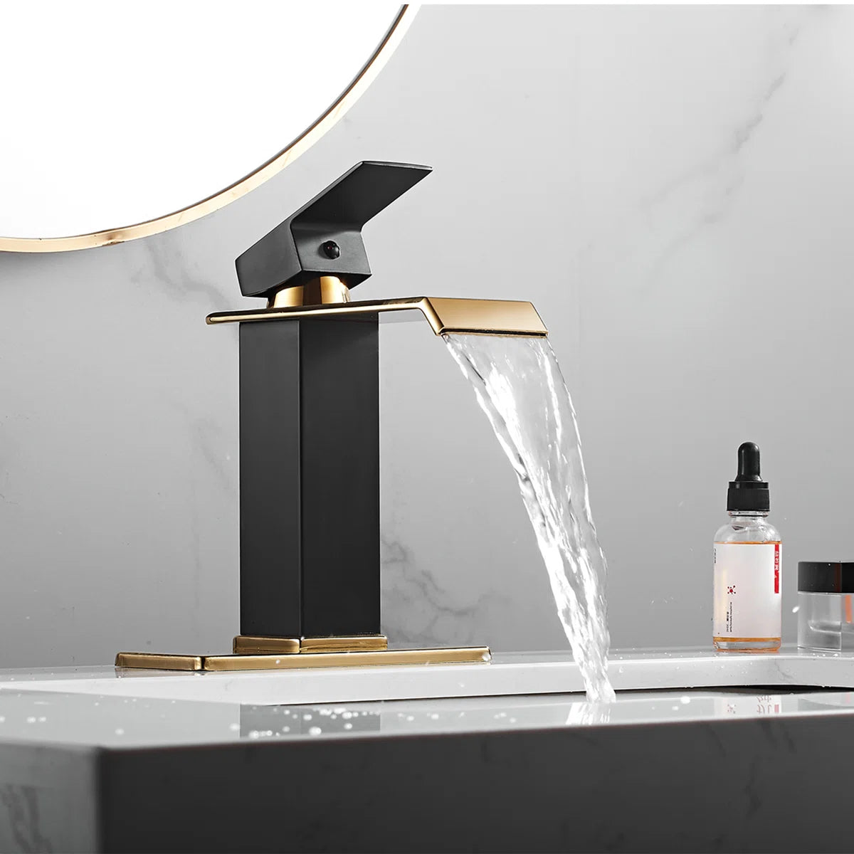 Single Hole Faucet Single-handle Waterfall Bathroom Faucet