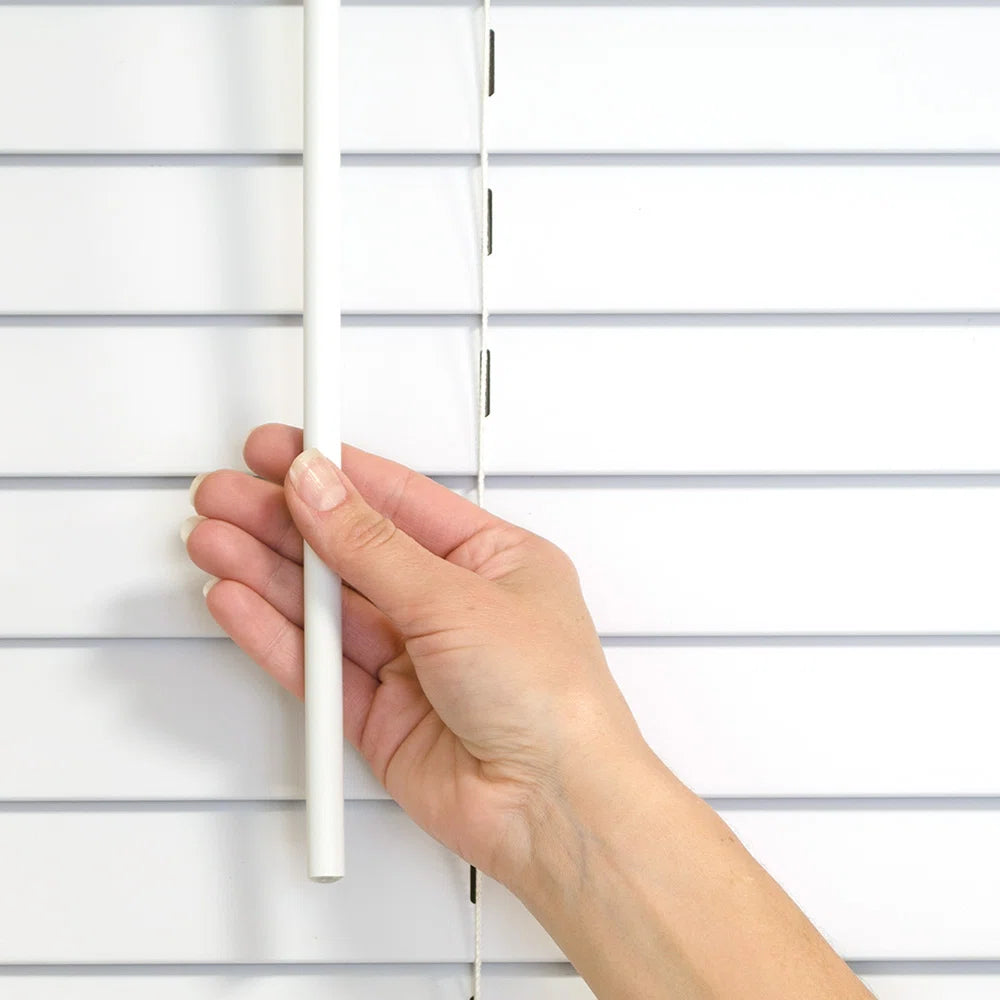 Room Darkening Flat Slat Faux Wood Horizontal/Venetian Blinds