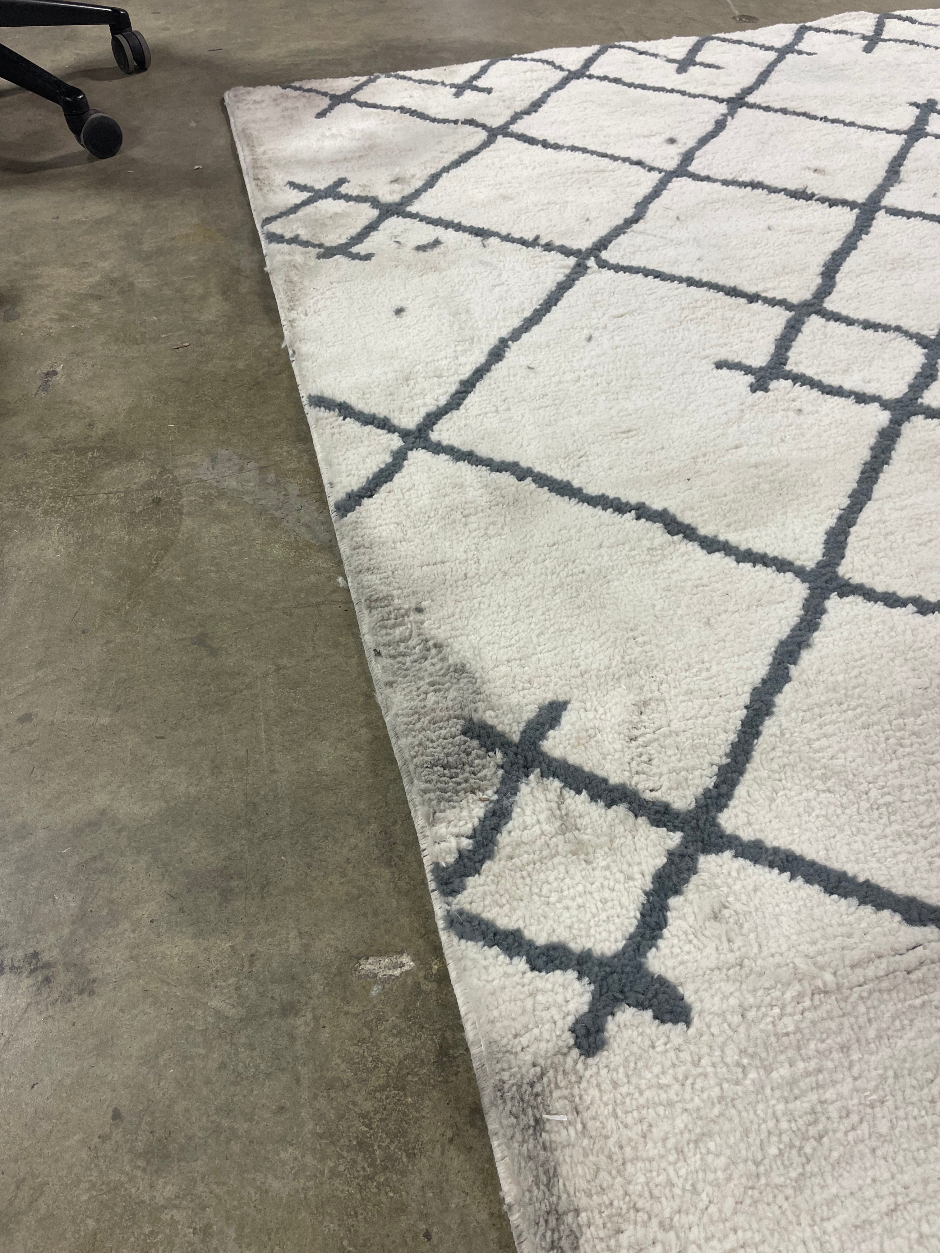 Bixel Tufted Rug