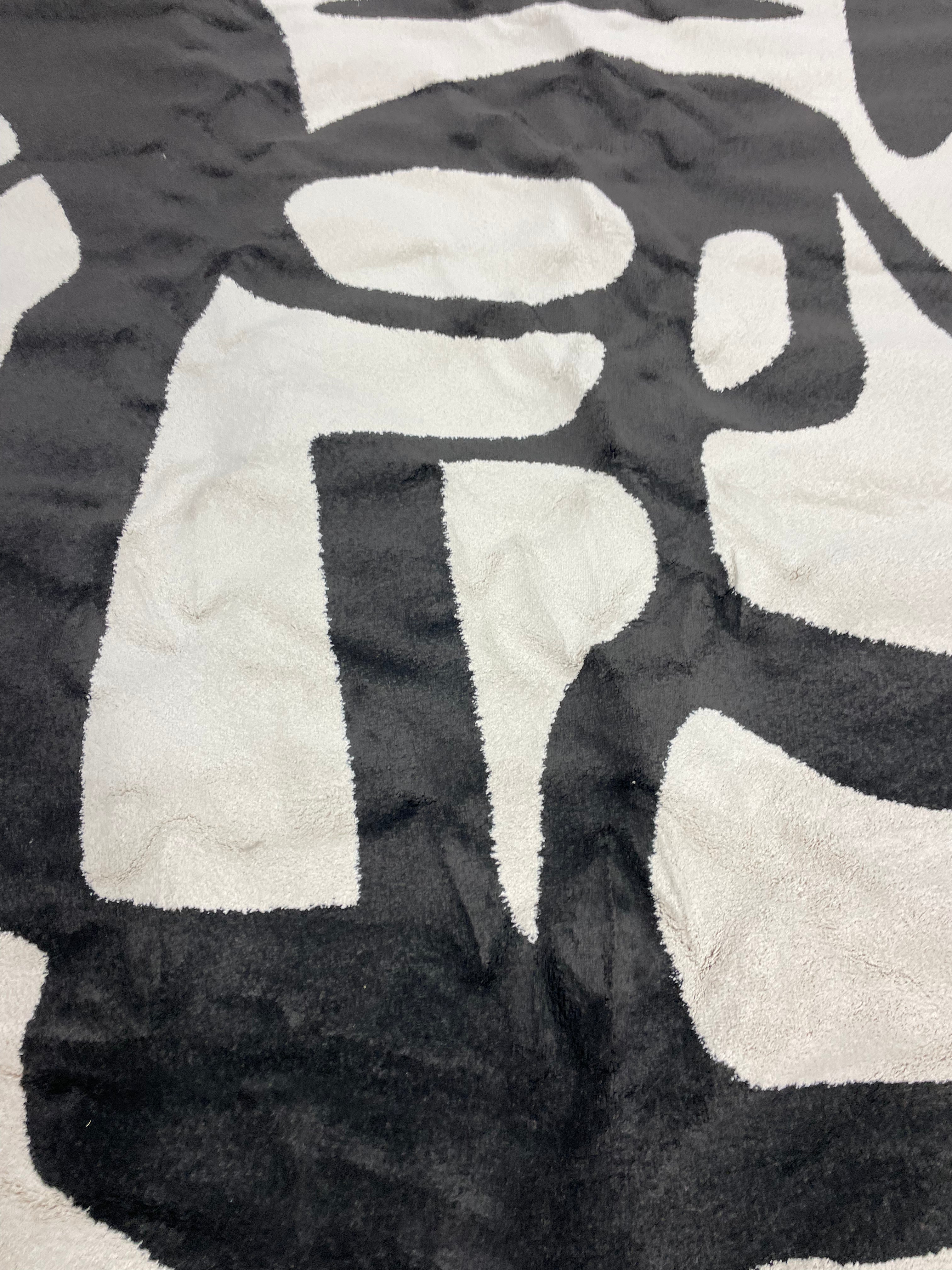 Abstract Inkblot Rug Black/White