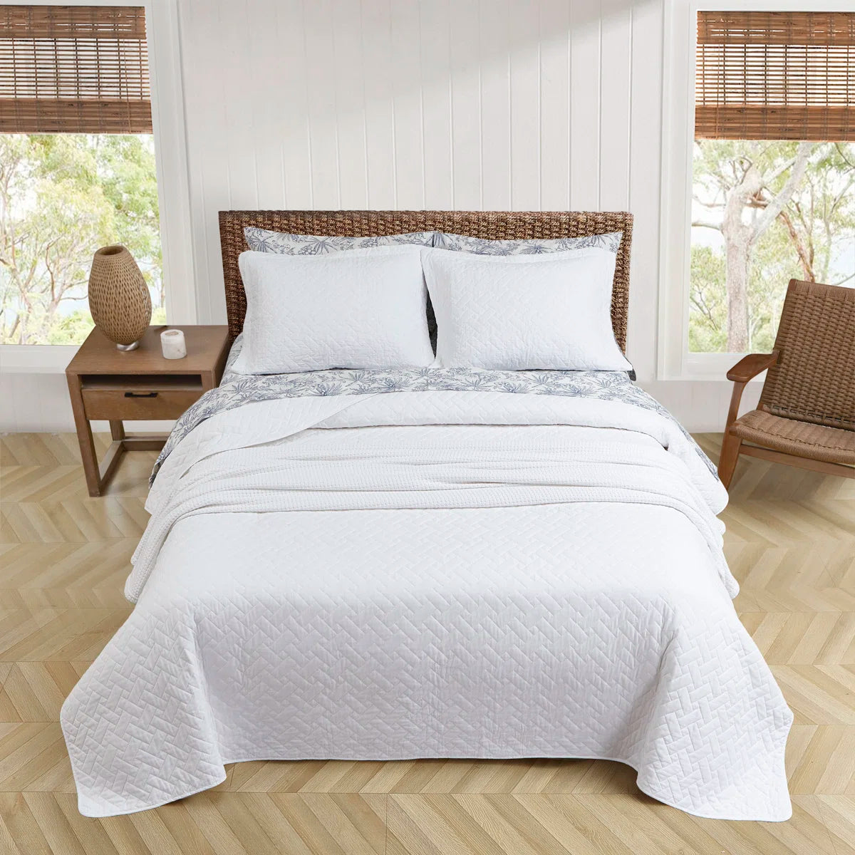 Raffia Solid Cotton Reversible Quilt Set - King