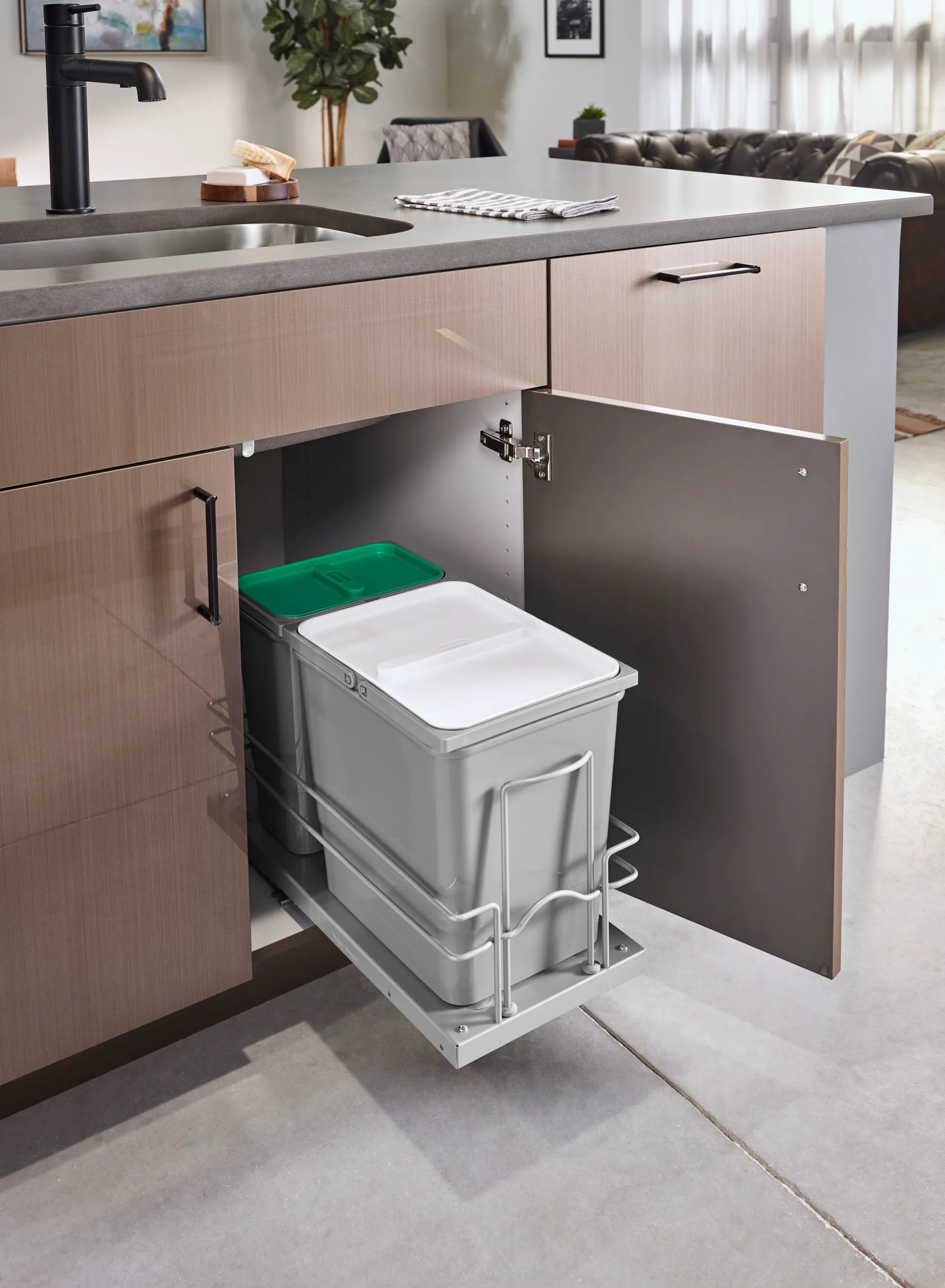 Wire Undersink Pullout Waste Container