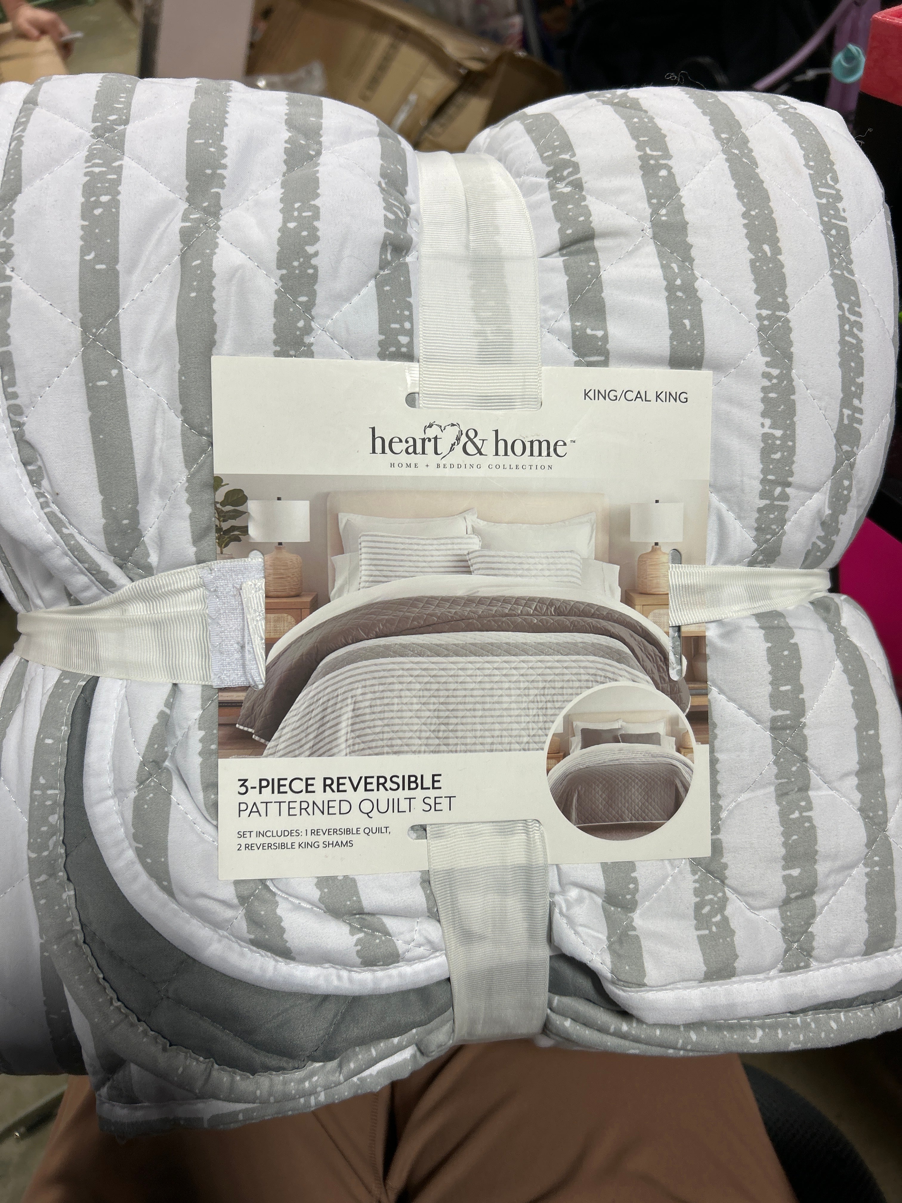 All Season Summer Stripes Reversible Quilt Set with Shams King/California King