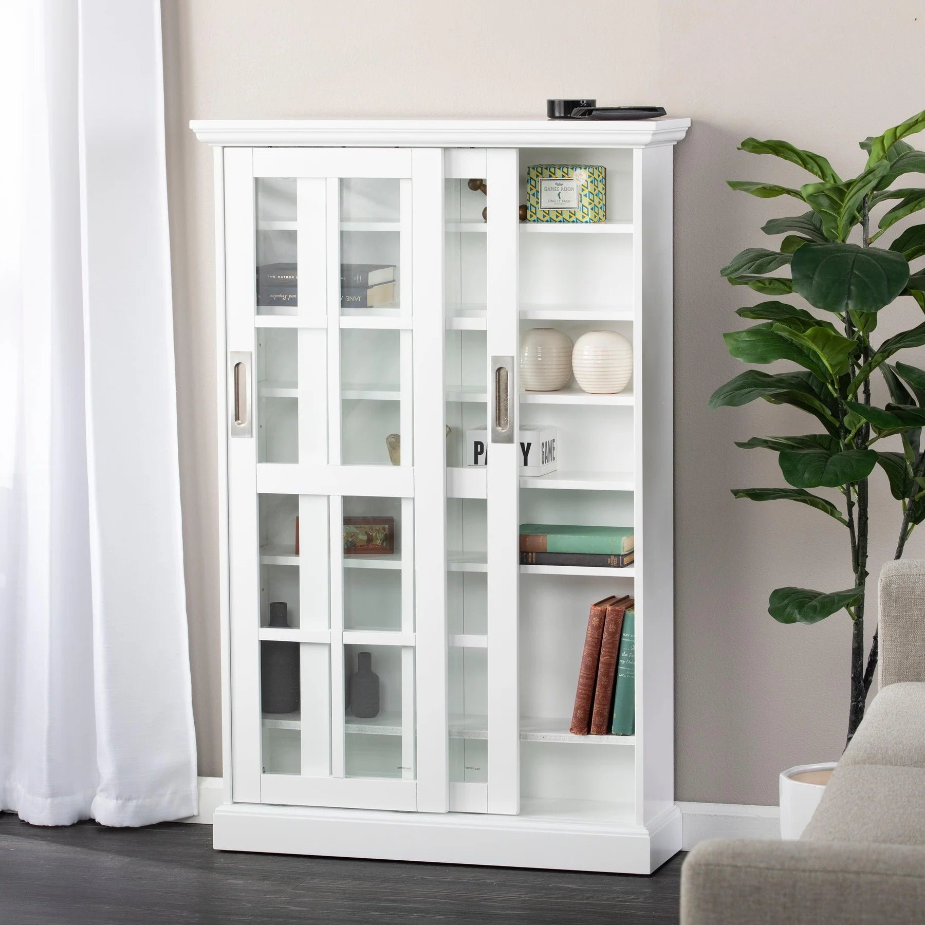 Media Cabinet W/ Sliding Doors - White