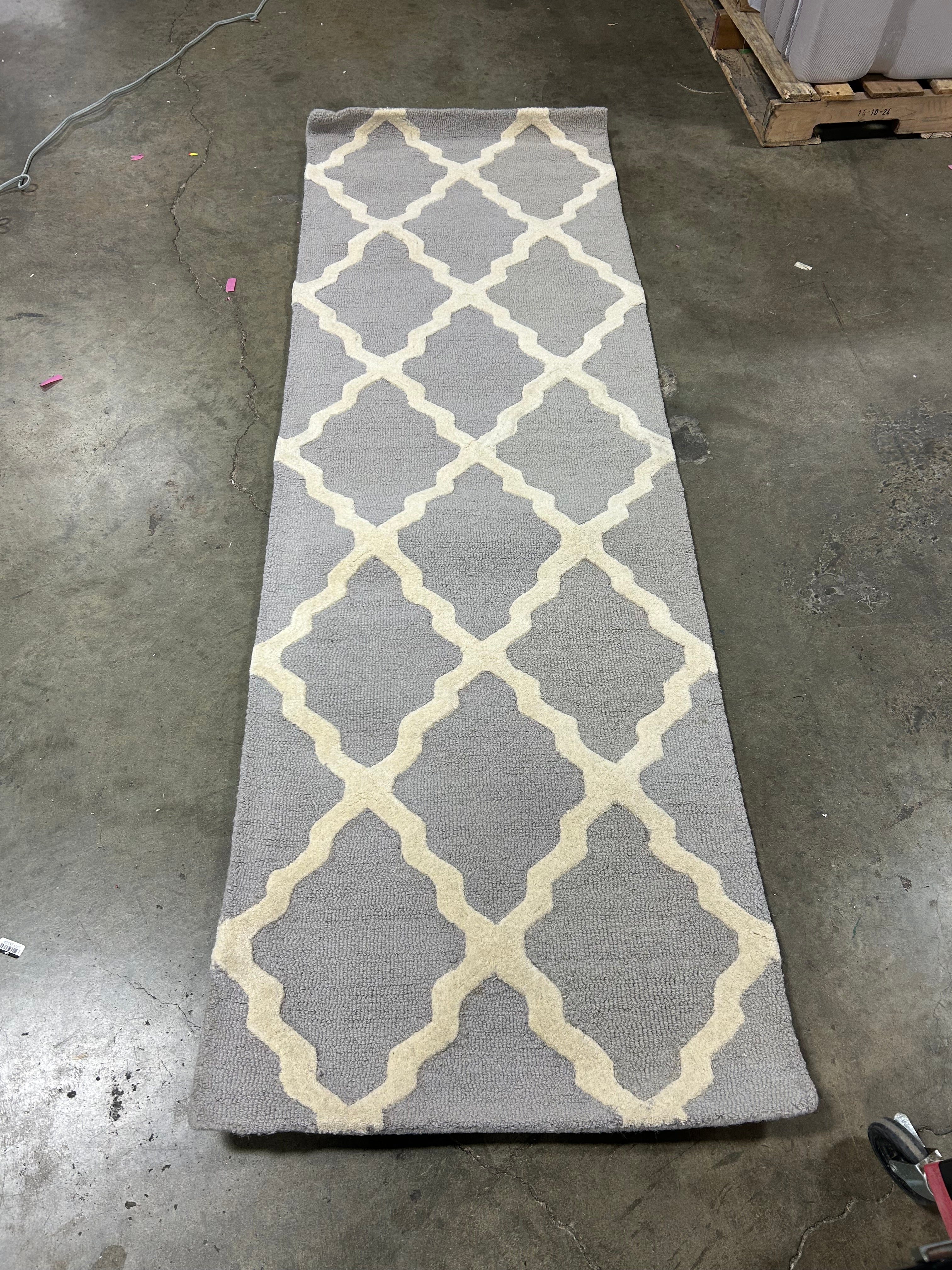 Moroccan Trellis Lt Grey Hand Hooked Runner Rug 2 ft. 6 in. x 8 ft ...