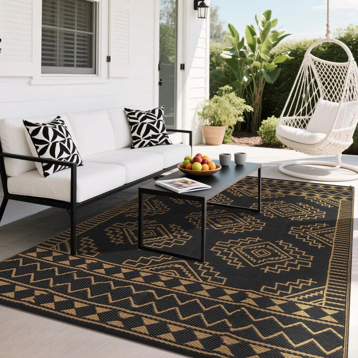 Black & Brown 8x10, Waterproof Plastic Straw Rug Reversible Geometric Design