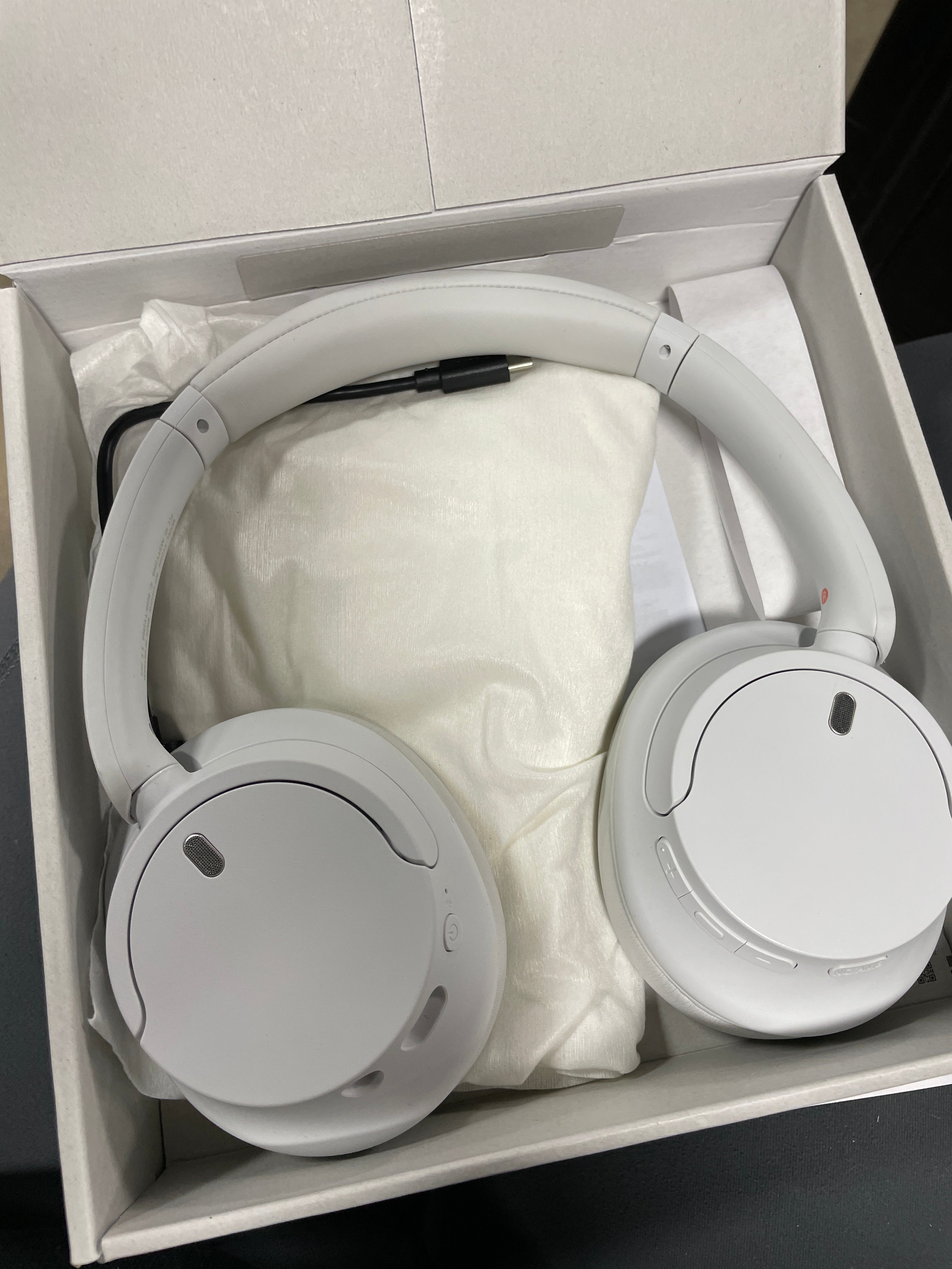 Bluetooth Wireless Noise-Canceling Headphones