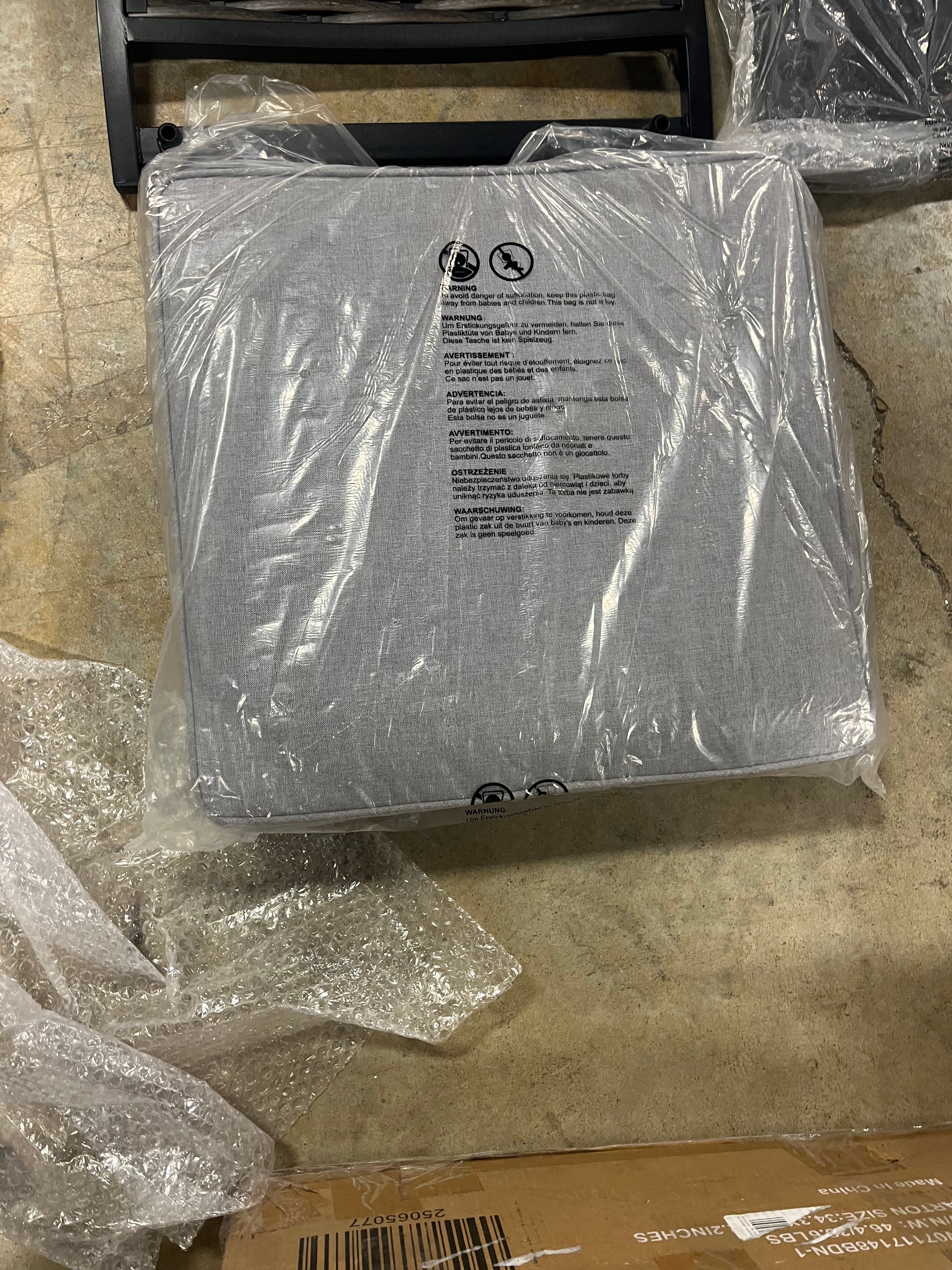 Patio Bar Stools Set of 4 w/ Armrest Fabric Seat & Heavy-Duty Metal Frame 2-BOXES