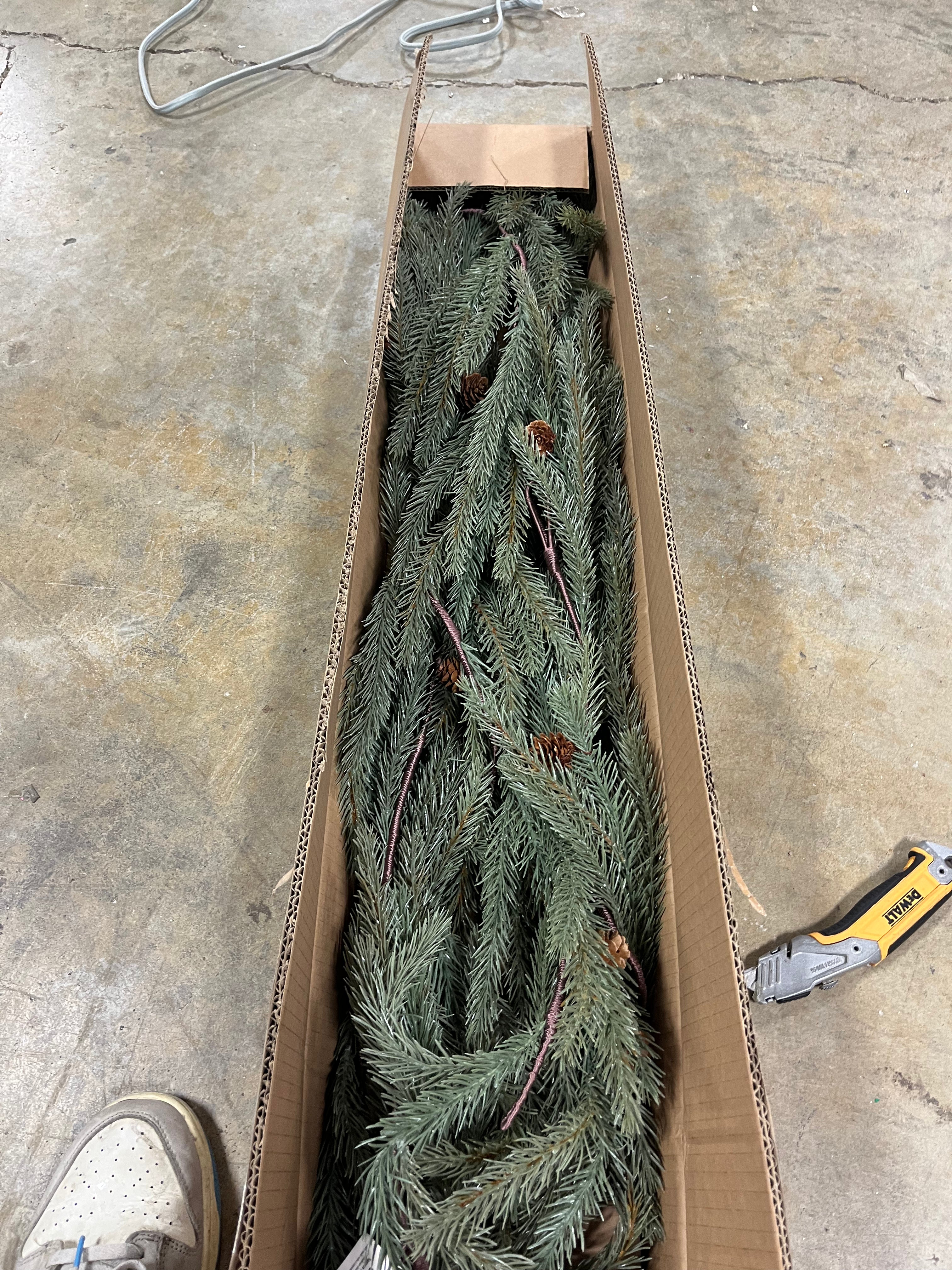 Pine with Pinecone Garland, final cut