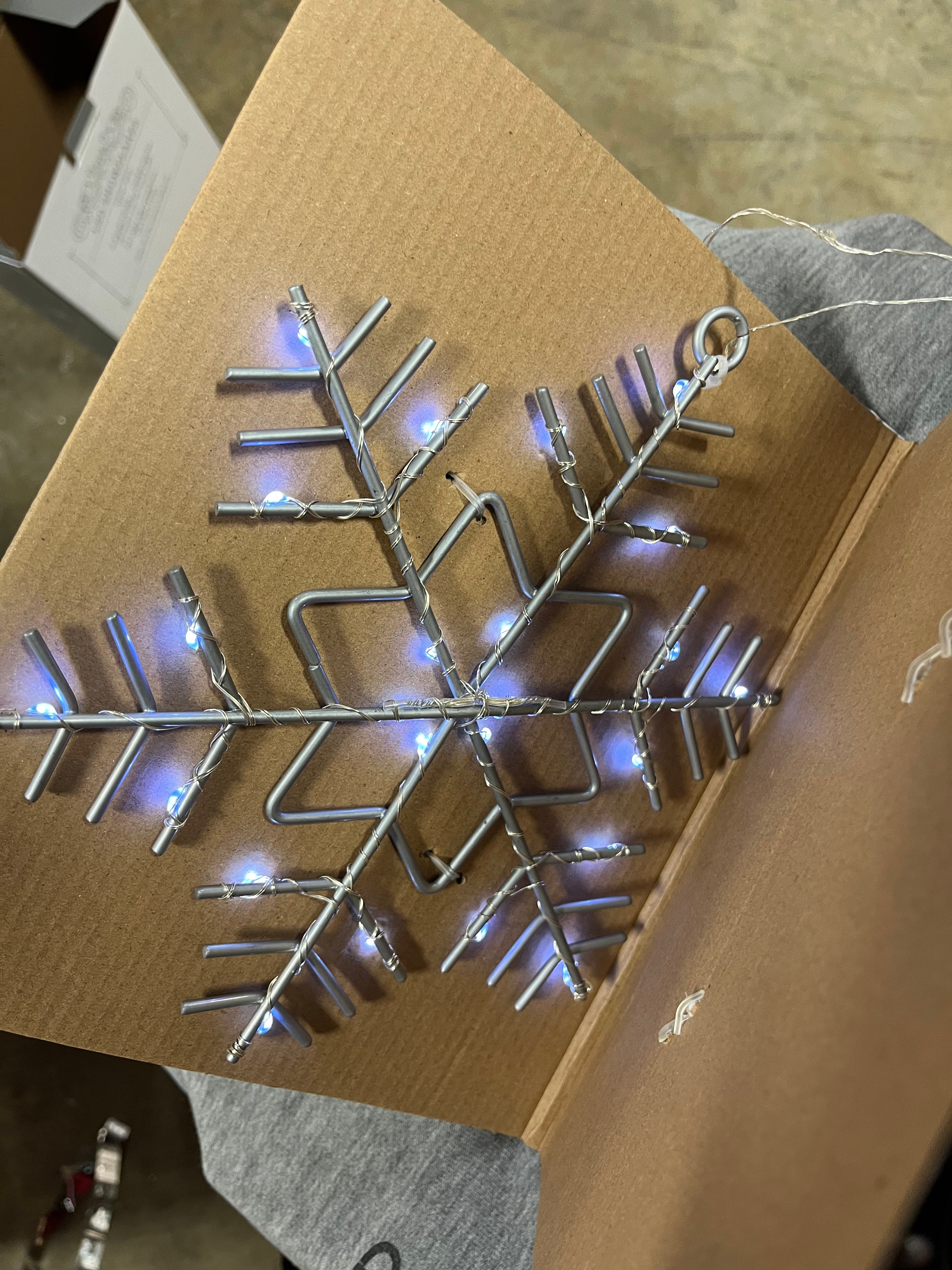 3pk Battery Operated LED Hanging Metal Snowflake Christmas Lights, final cut