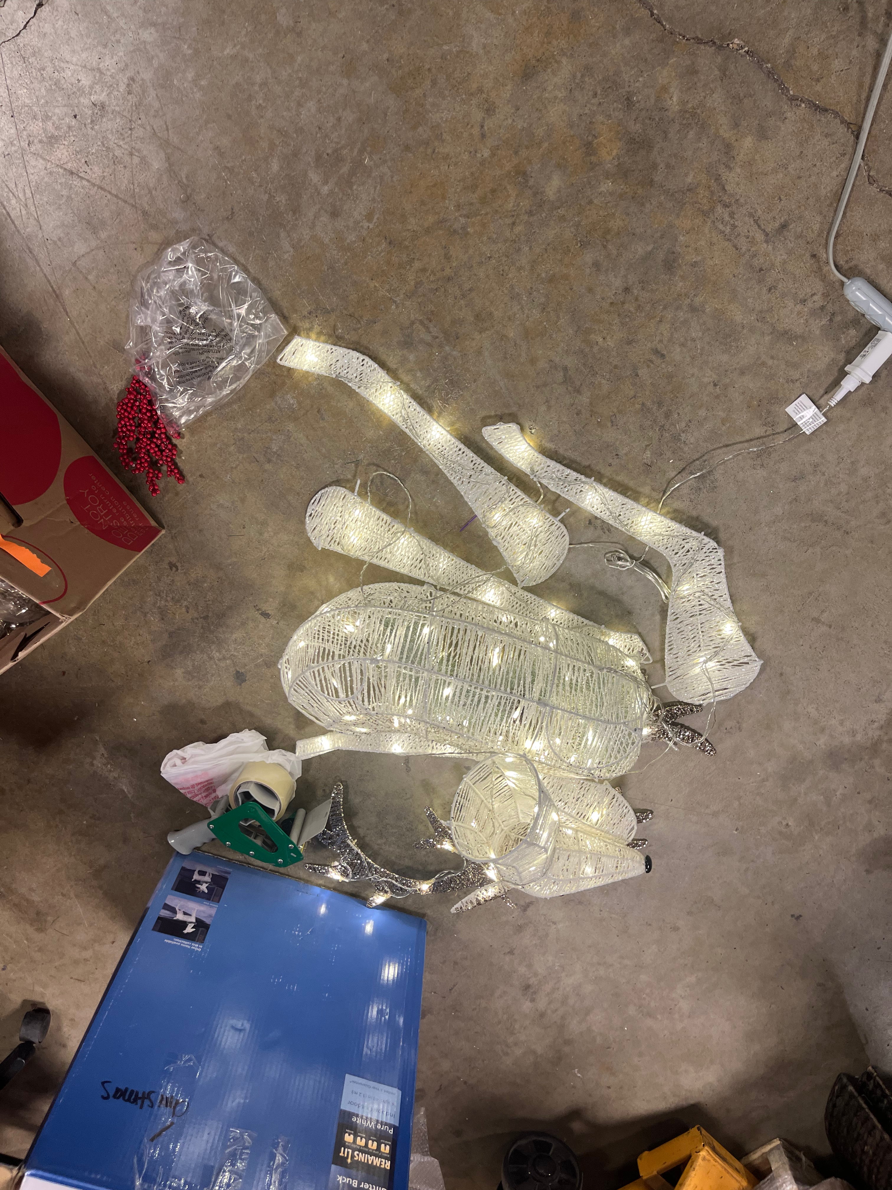 LED White and Champagne Glitter String Novelty final cut