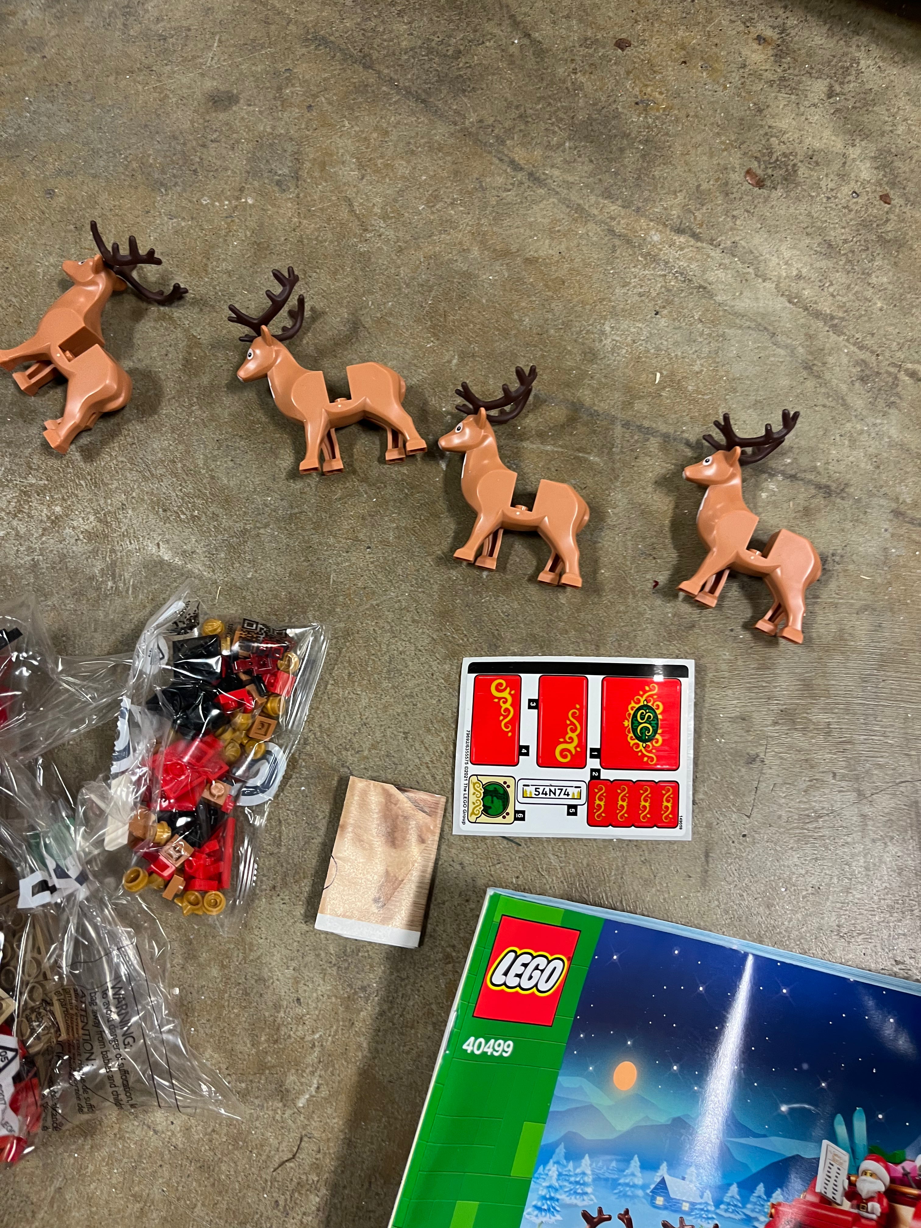 Santa's Sleigh Toy Building Set, final cut