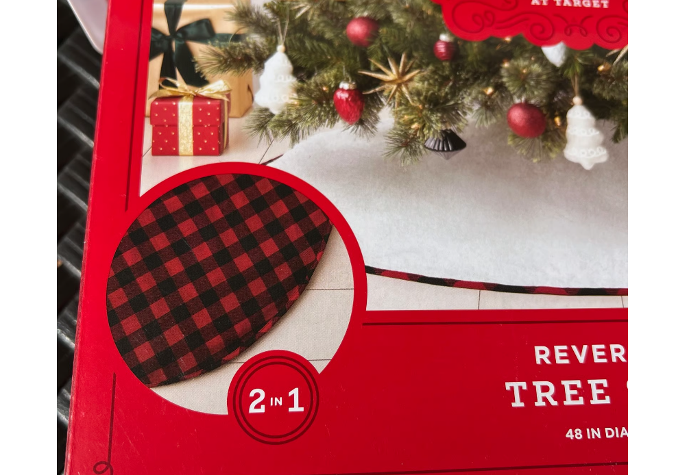 Reversible Christmas Tree Skirt Red Plaid /White Faux Fur, final cut
