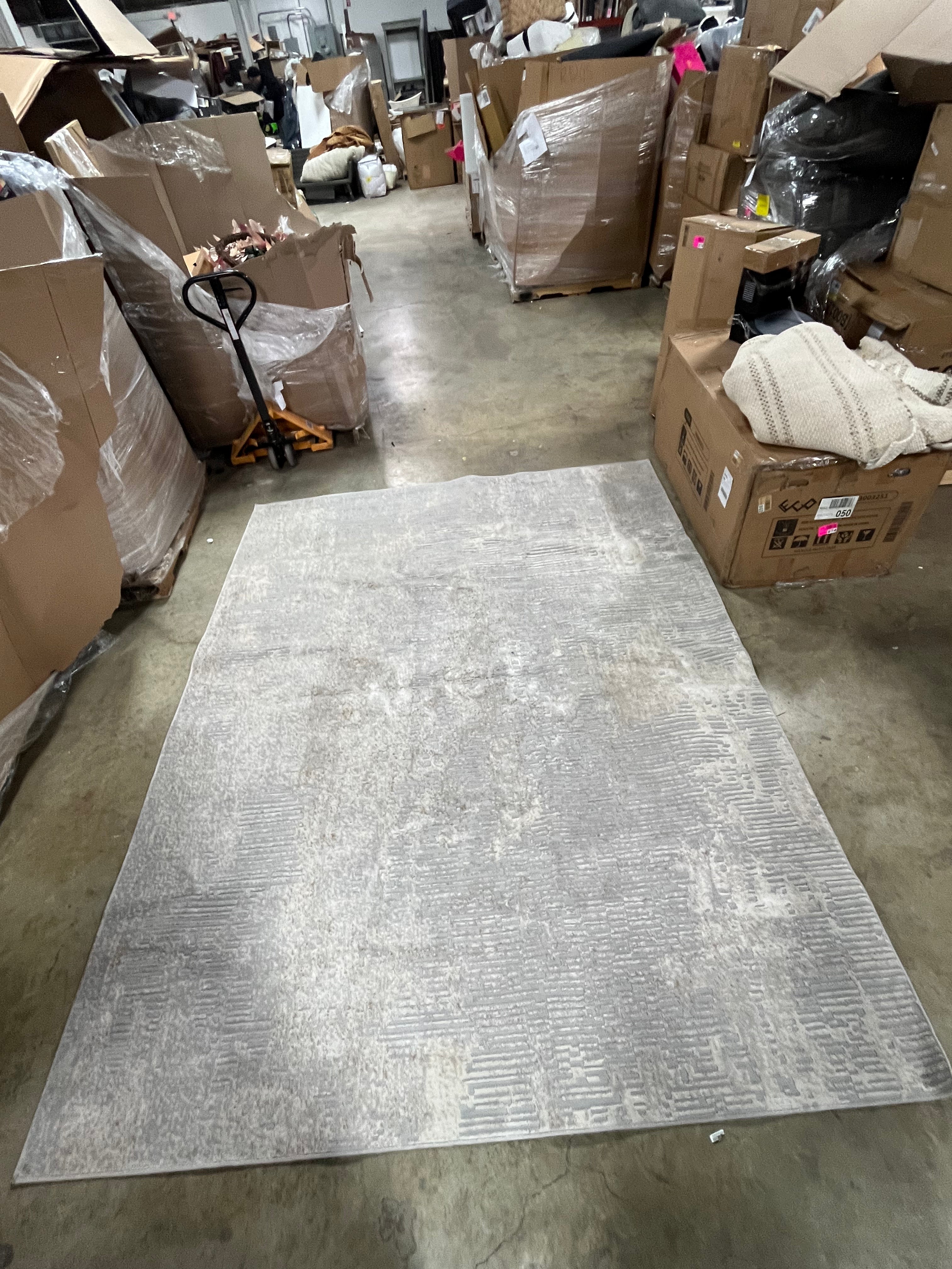 Abstract Light Gray Area Rug 8x10