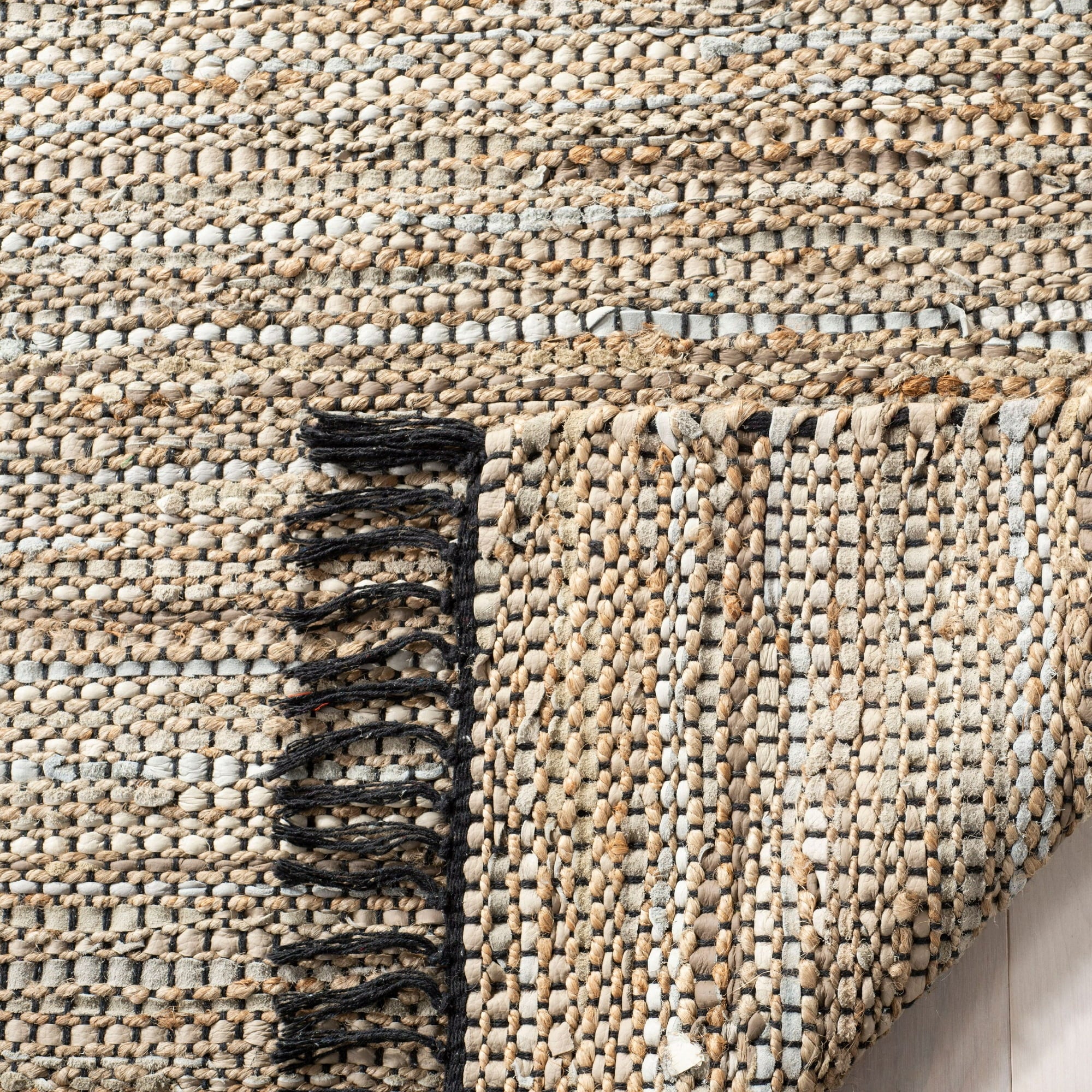 Vintage Leather Zharko Solid Braided Fringe Area Rug, Beige, 2'3" x 4'