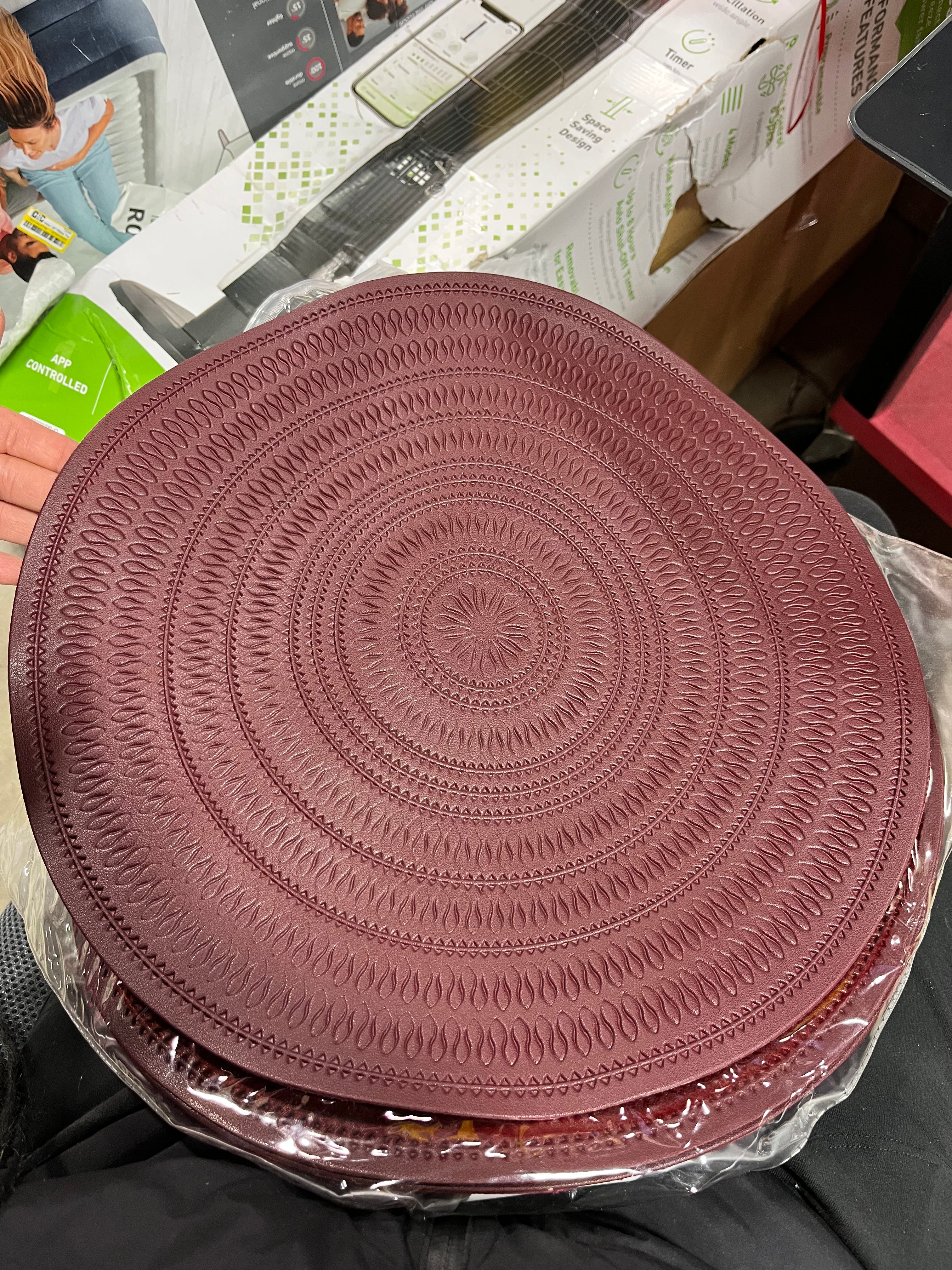 Round PVC Placemats Set Washable Stain Resistant Anti-Skid (Set of 6)