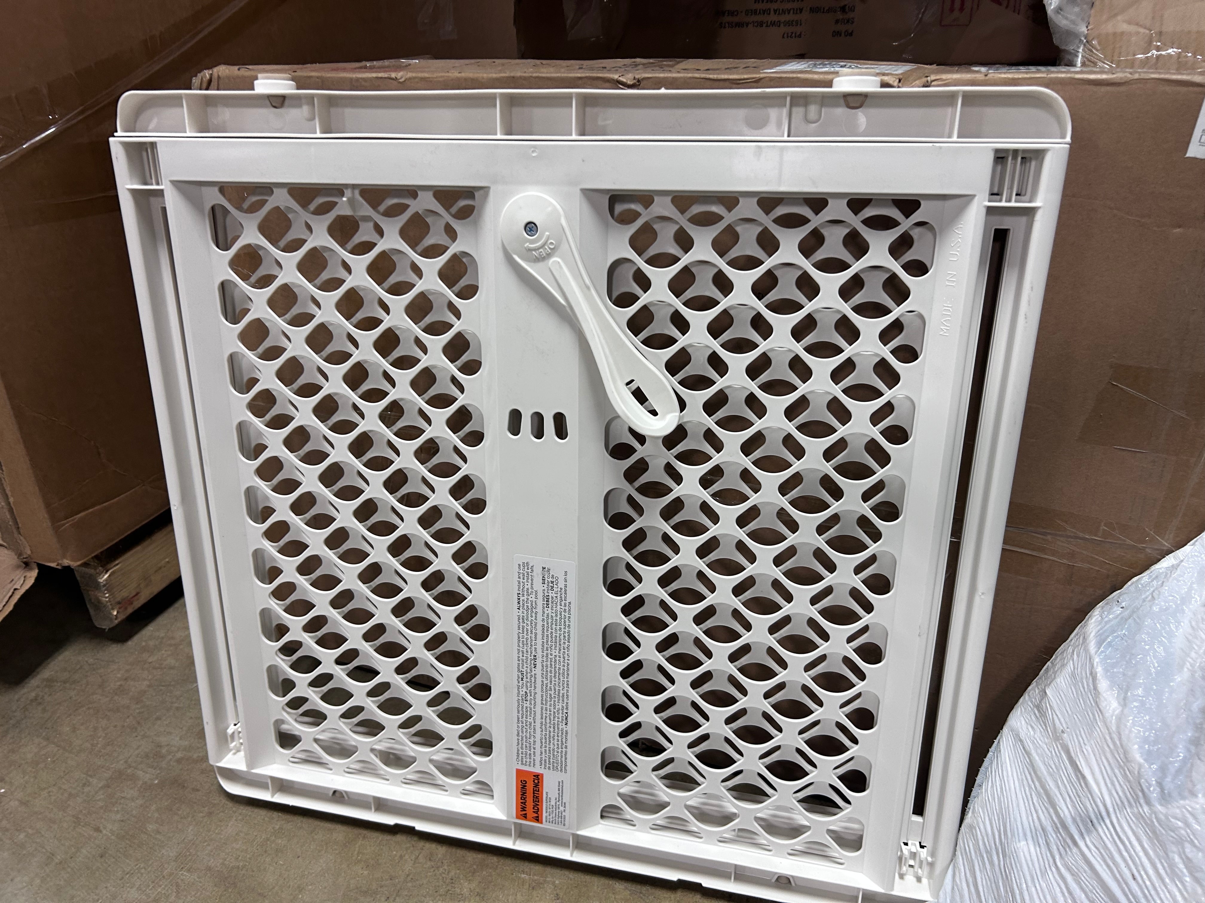 2-in-1 Supergate Secure Plastic Gate - White – Salvage & Co Indy