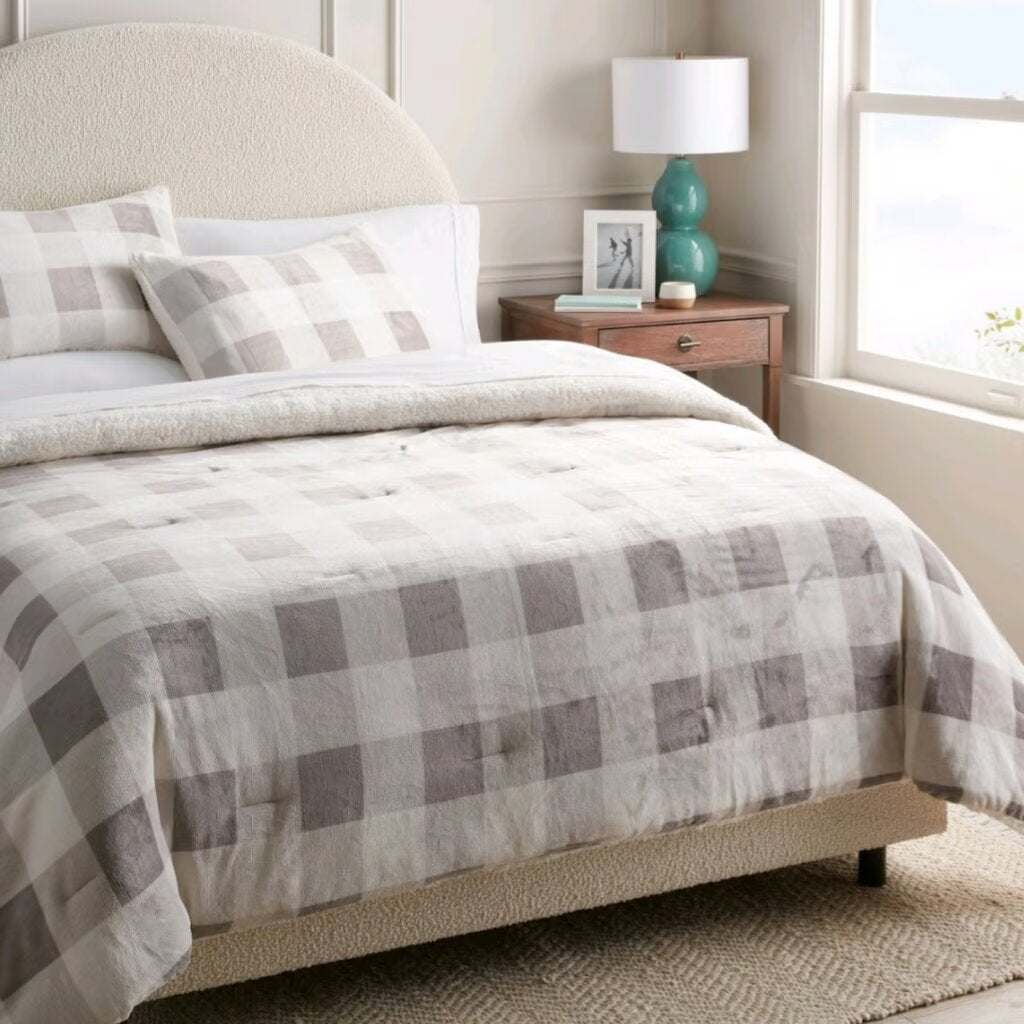 3pc King Traditional Cozy Faux Shearling Comforter and Sham Set - Full/Queen