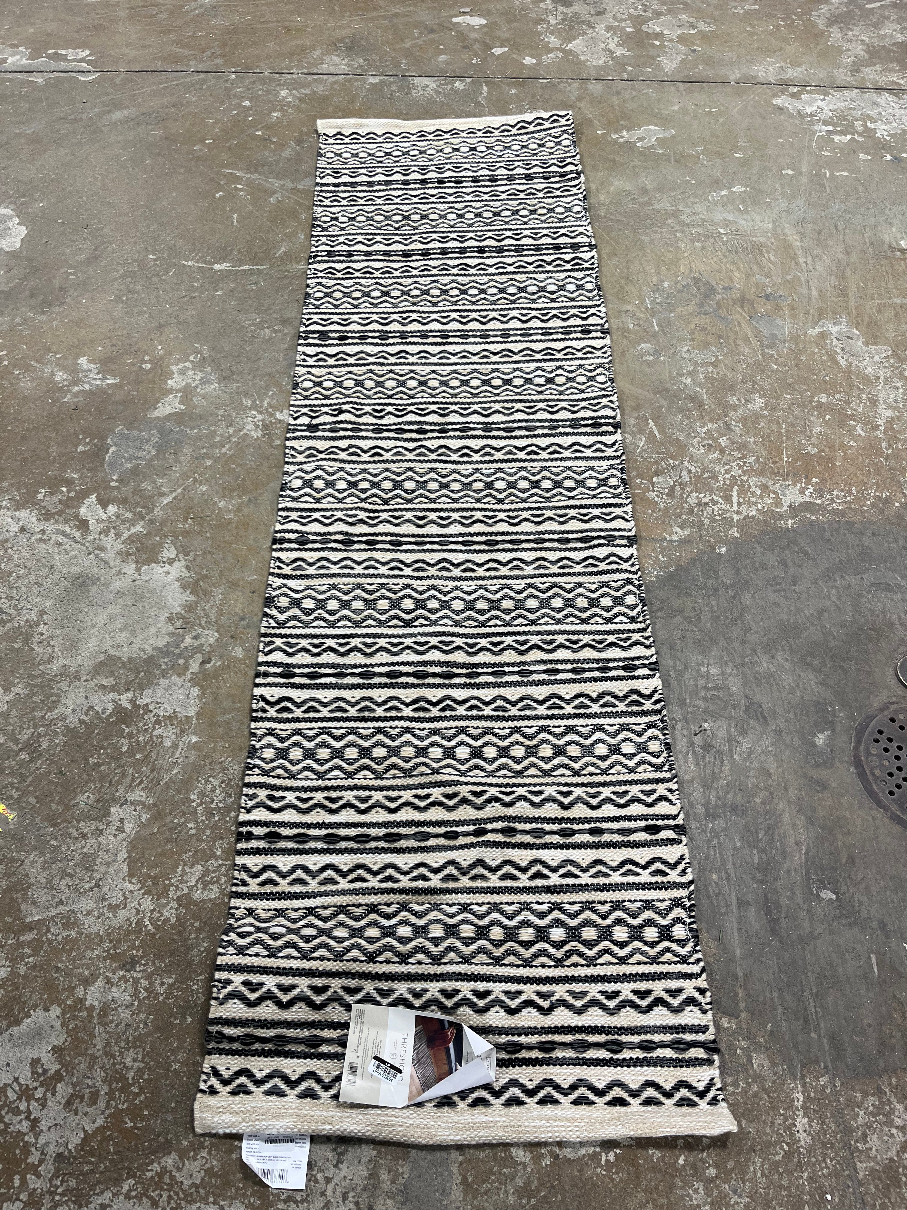 Norwalk Stripe Rug Black/White