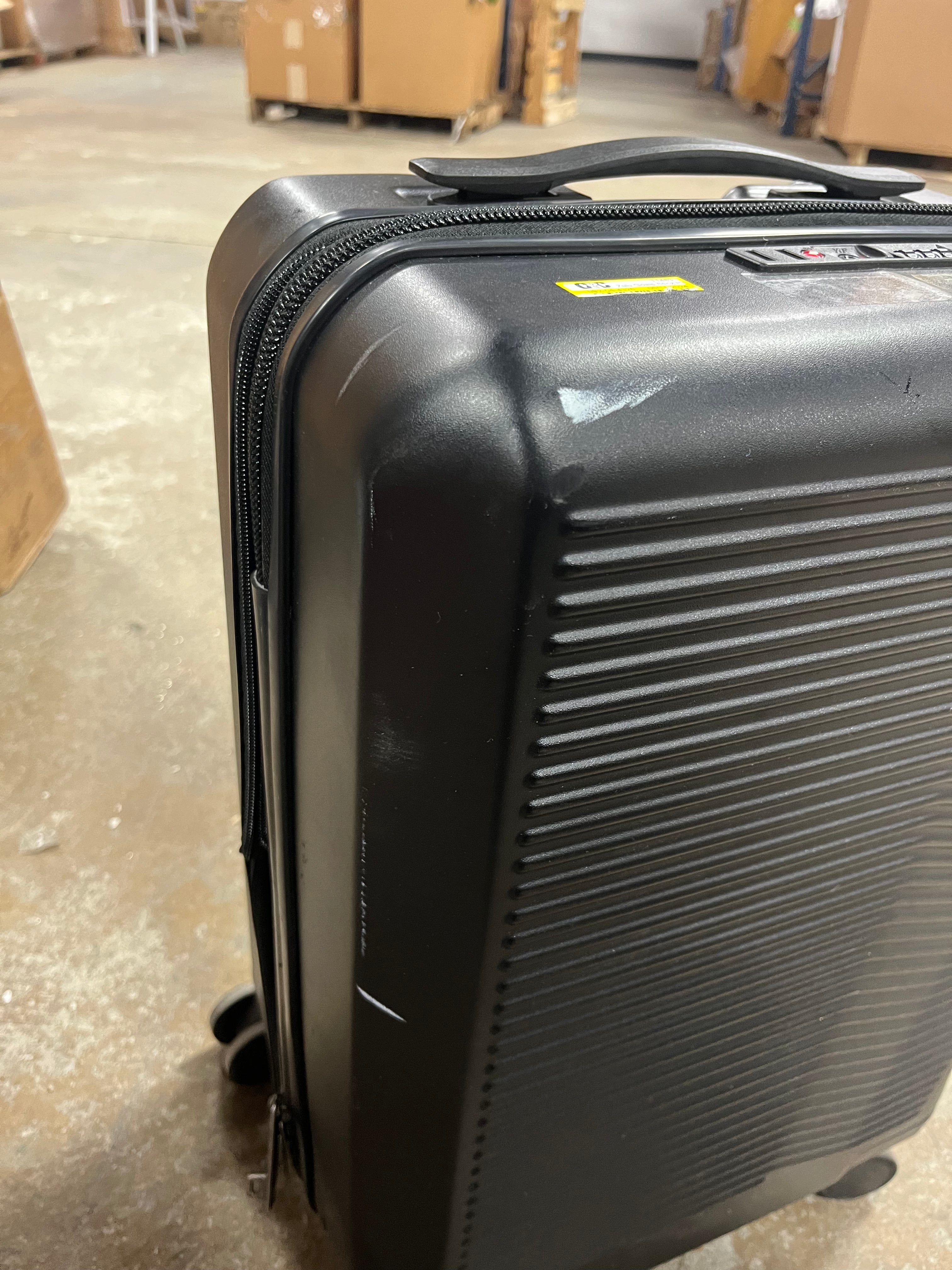 Signature Hardside Large Checked Spinner Suitcase