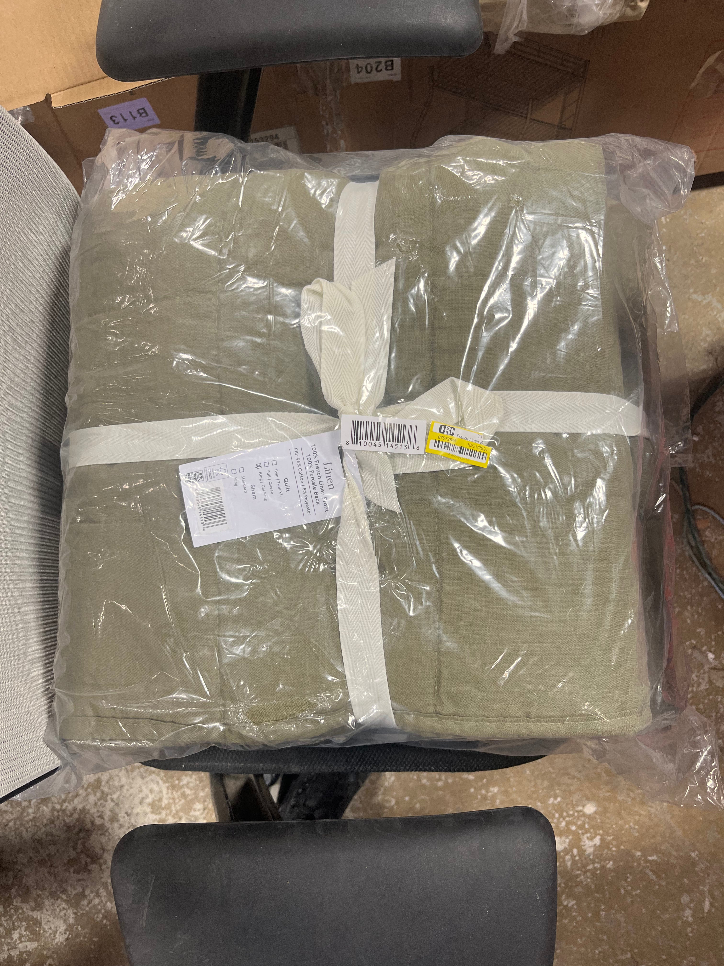 French Linen Box Stitch Quilt & Sham Set King/Cal King