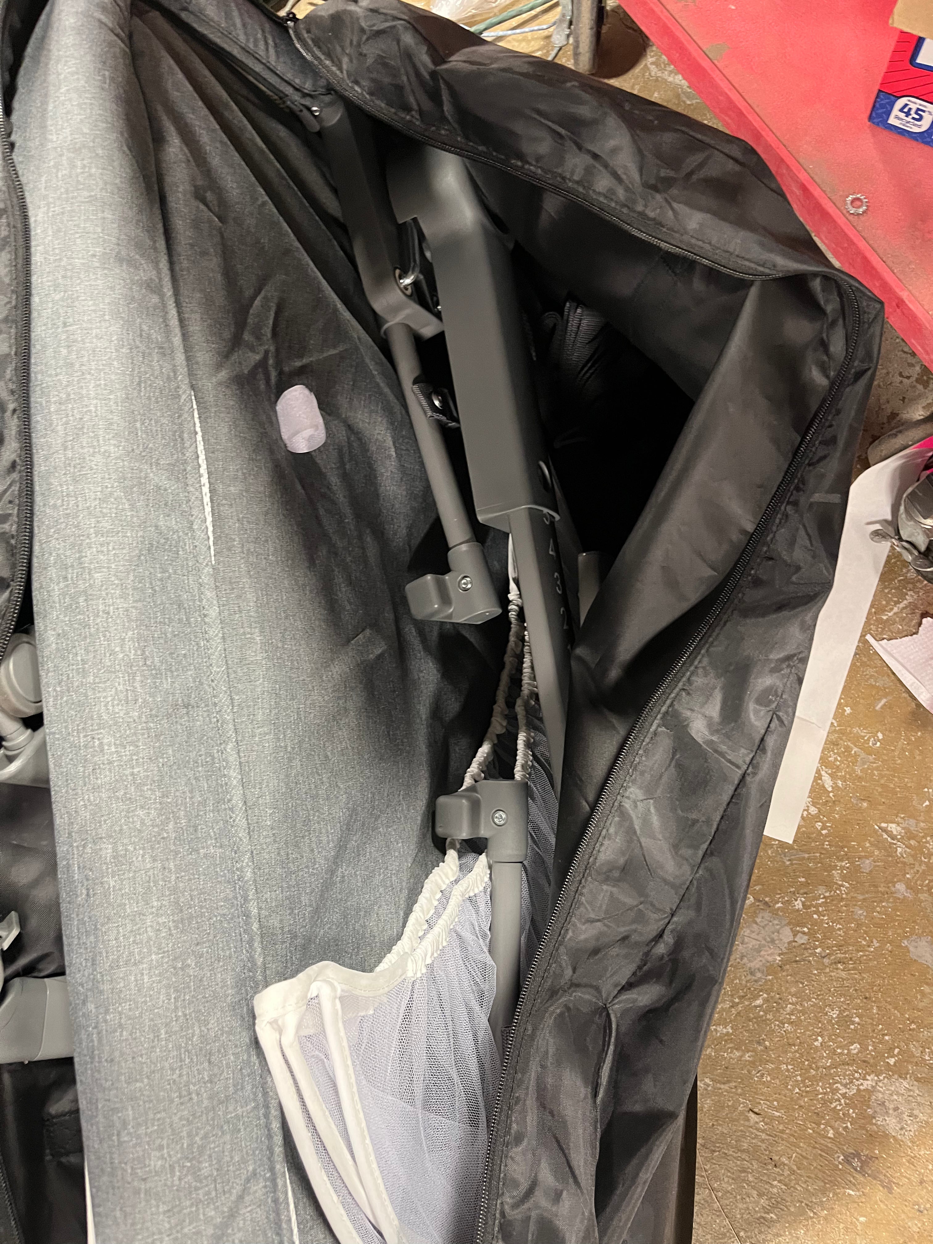 Bassinet, 3 in 1 Rocking Bedside Bassinet w/Storage Basket, Universal Wheels, Adjustable Height, Mattress, Net & Portable Bag, Carriable Crib Baby Bassinets Bedside Sleeper (Gray)