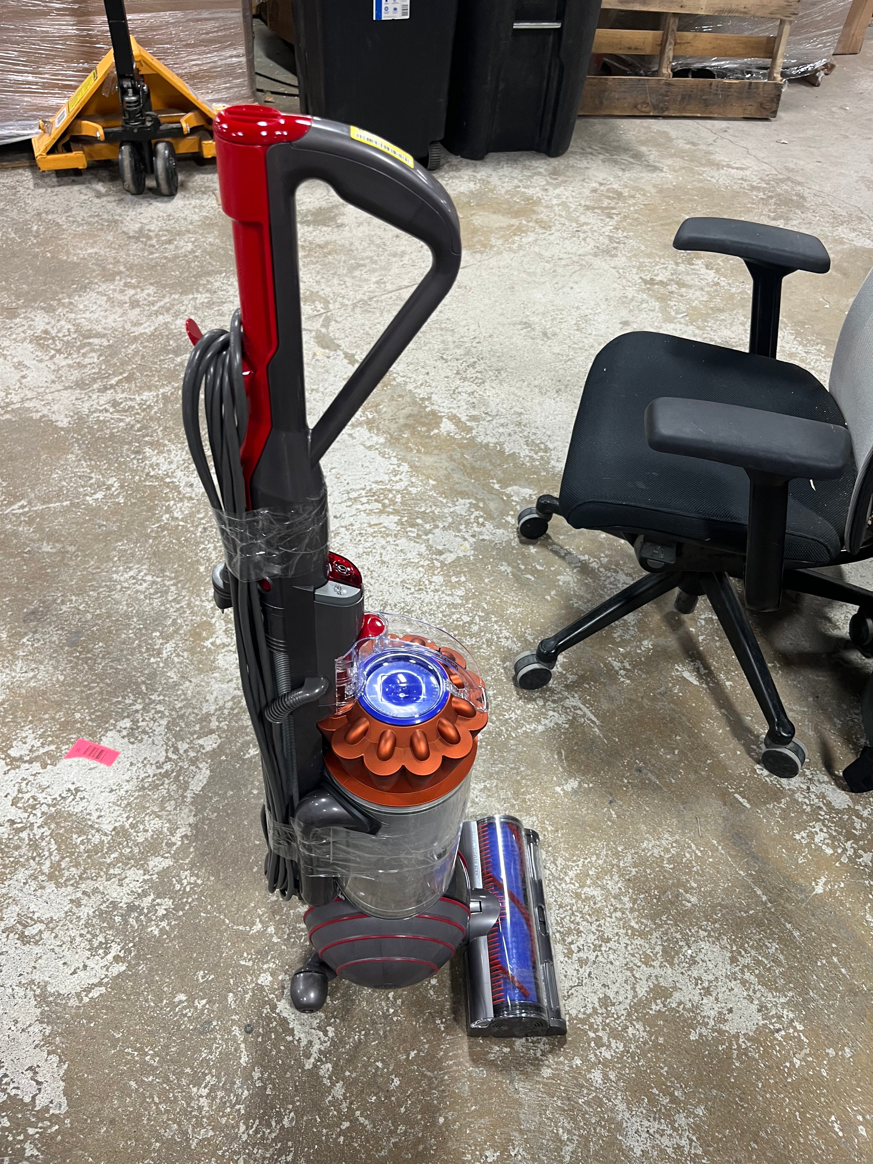 Ball Animal 3 Total Clean Upright Vacuum: Multi-Surface, Bagless, Cyclonic Action